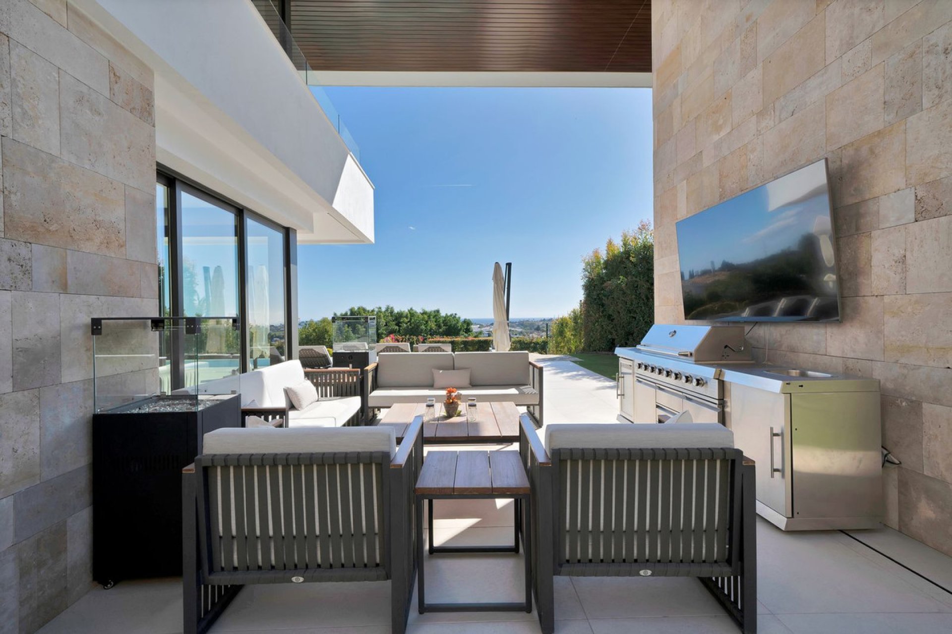 Resale - House - Detached Villa - Benahavís - Benahavís Centro