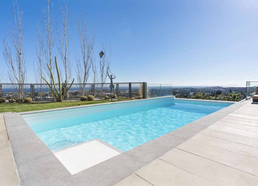 Resale - House - Detached Villa - Benahavís - Benahavís Centro