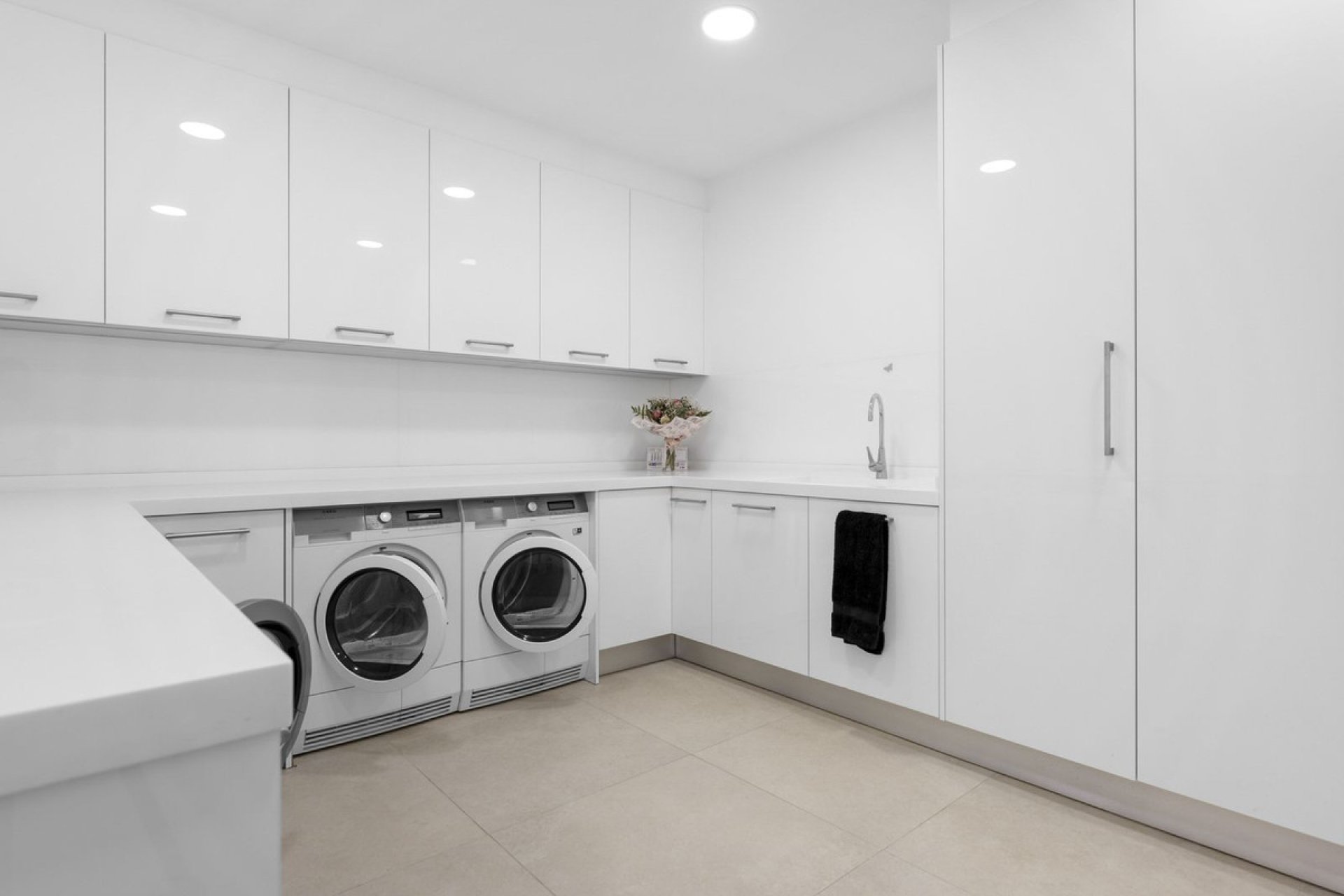 Resale - House - Detached Villa - Benahavís - Benahavís Centro