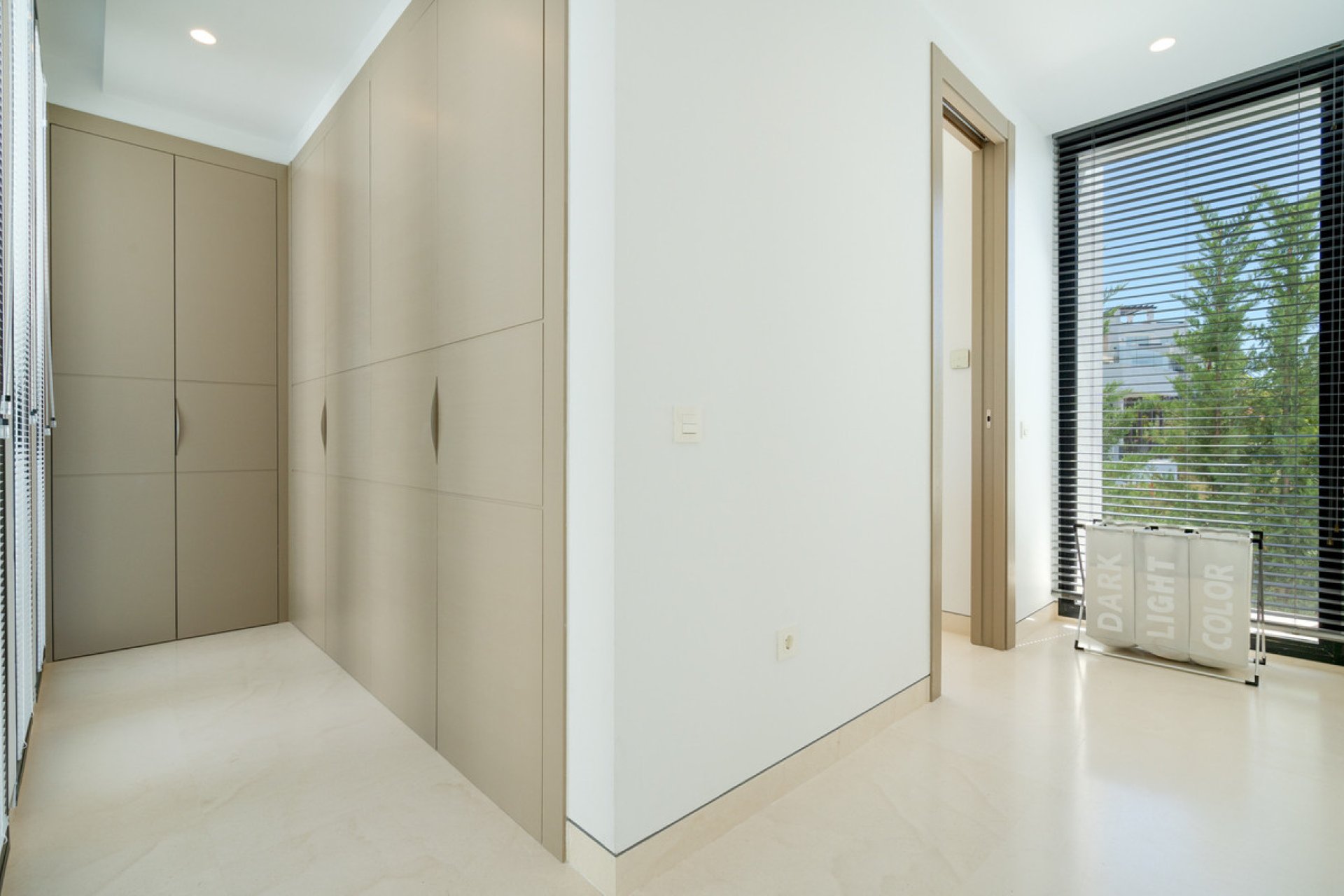 Resale - House - Detached Villa - Benahavís - Benahavís Centro