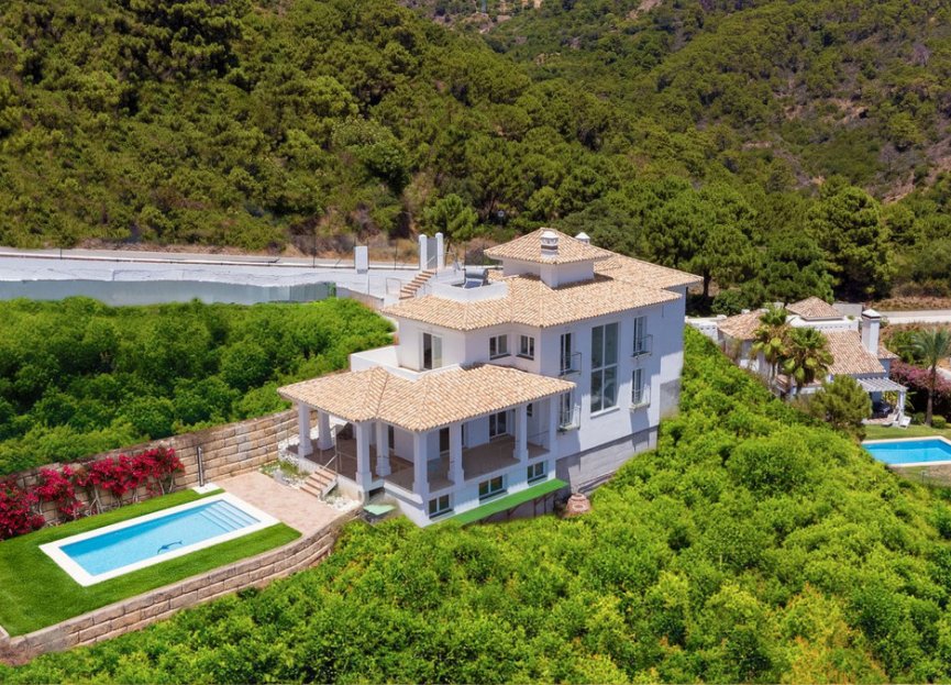 Resale - House - Detached Villa - Benahavís - Benahavís Centro