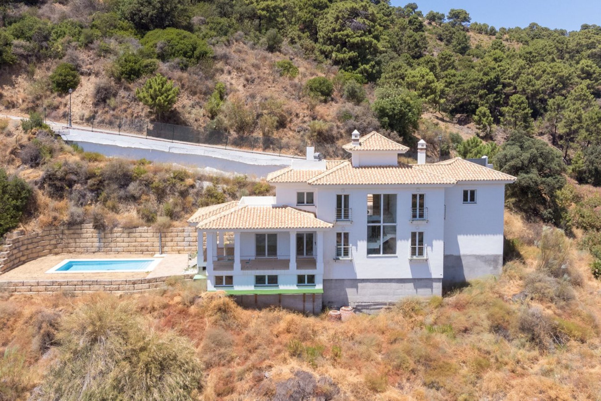 Resale - House - Detached Villa - Benahavís - Benahavís Centro