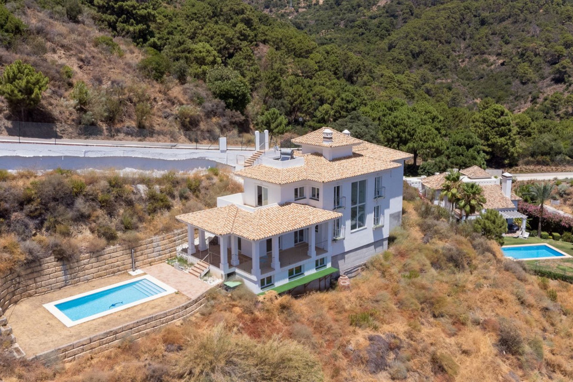 Resale - House - Detached Villa - Benahavís - Benahavís Centro