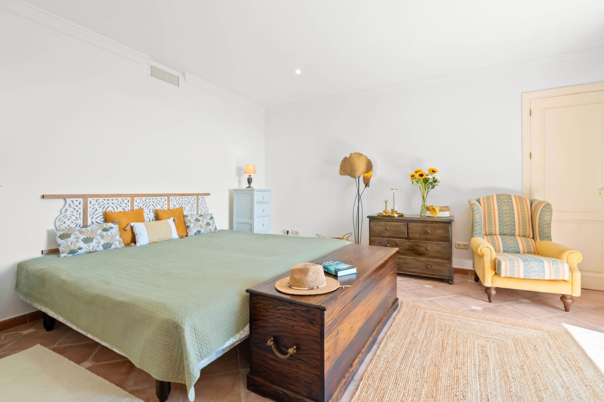 Resale - House - Detached Villa - Benahavís - Benahavís Centro