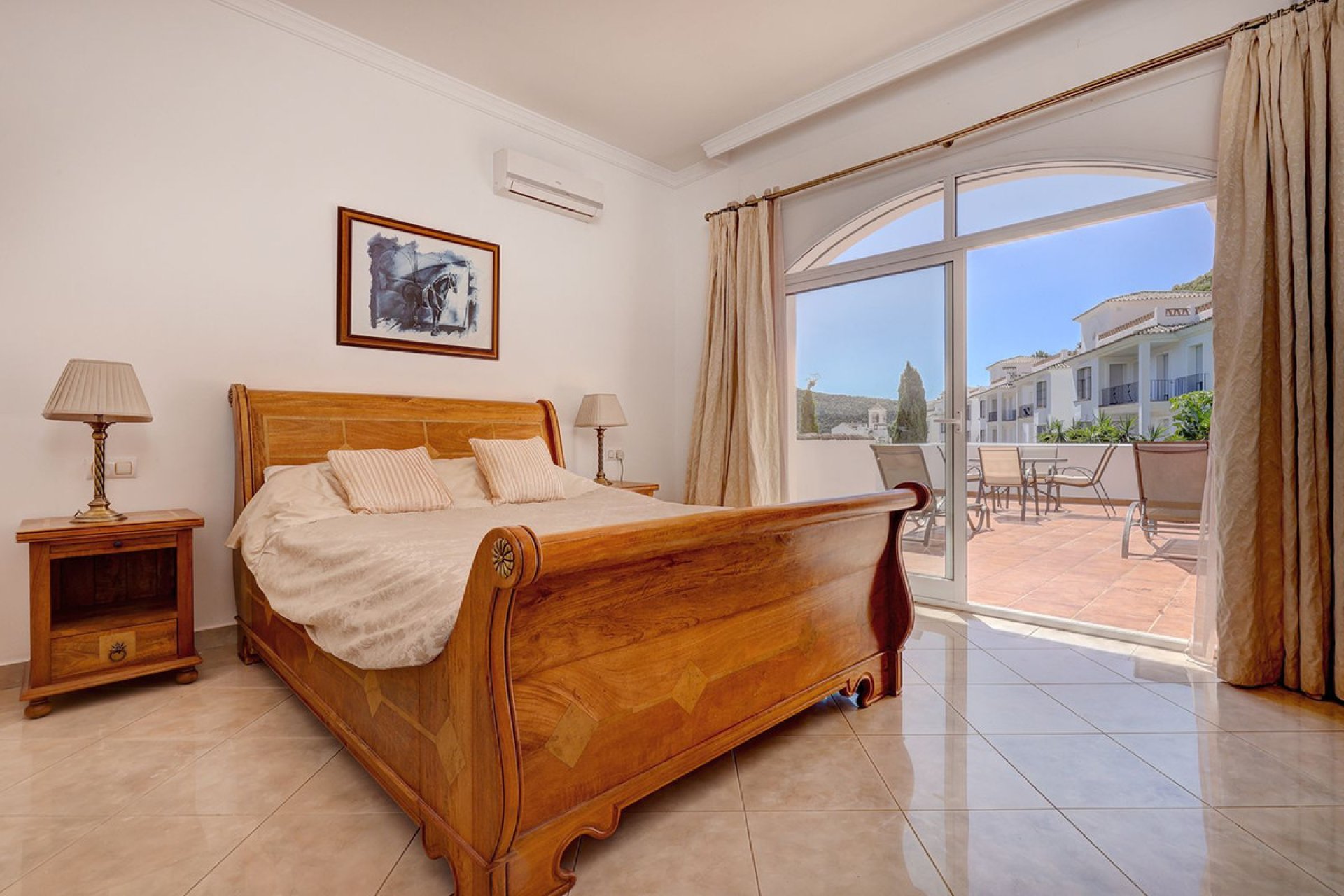 Resale - House - Detached Villa - Benahavís - Benahavís Centro