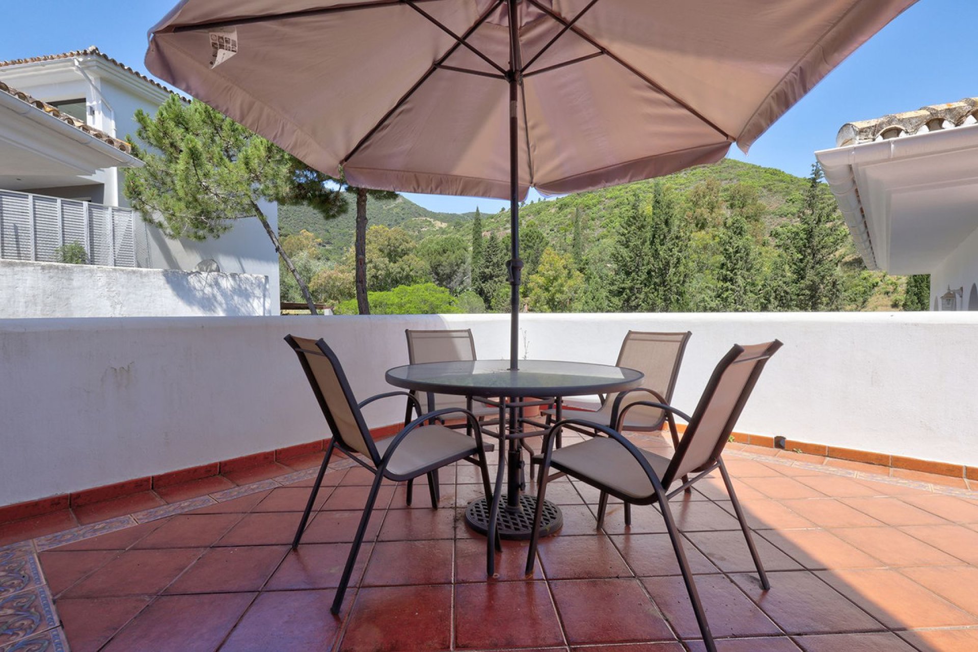 Resale - House - Detached Villa - Benahavís - Benahavís Centro