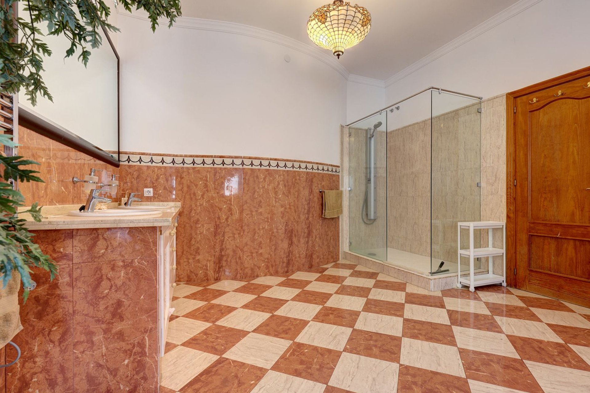 Resale - House - Detached Villa - Benahavís - Benahavís Centro