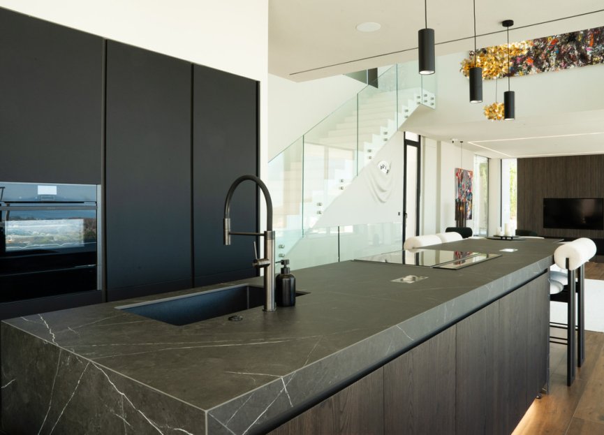 Resale - House - Detached Villa - Benahavís - Benahavís Centro