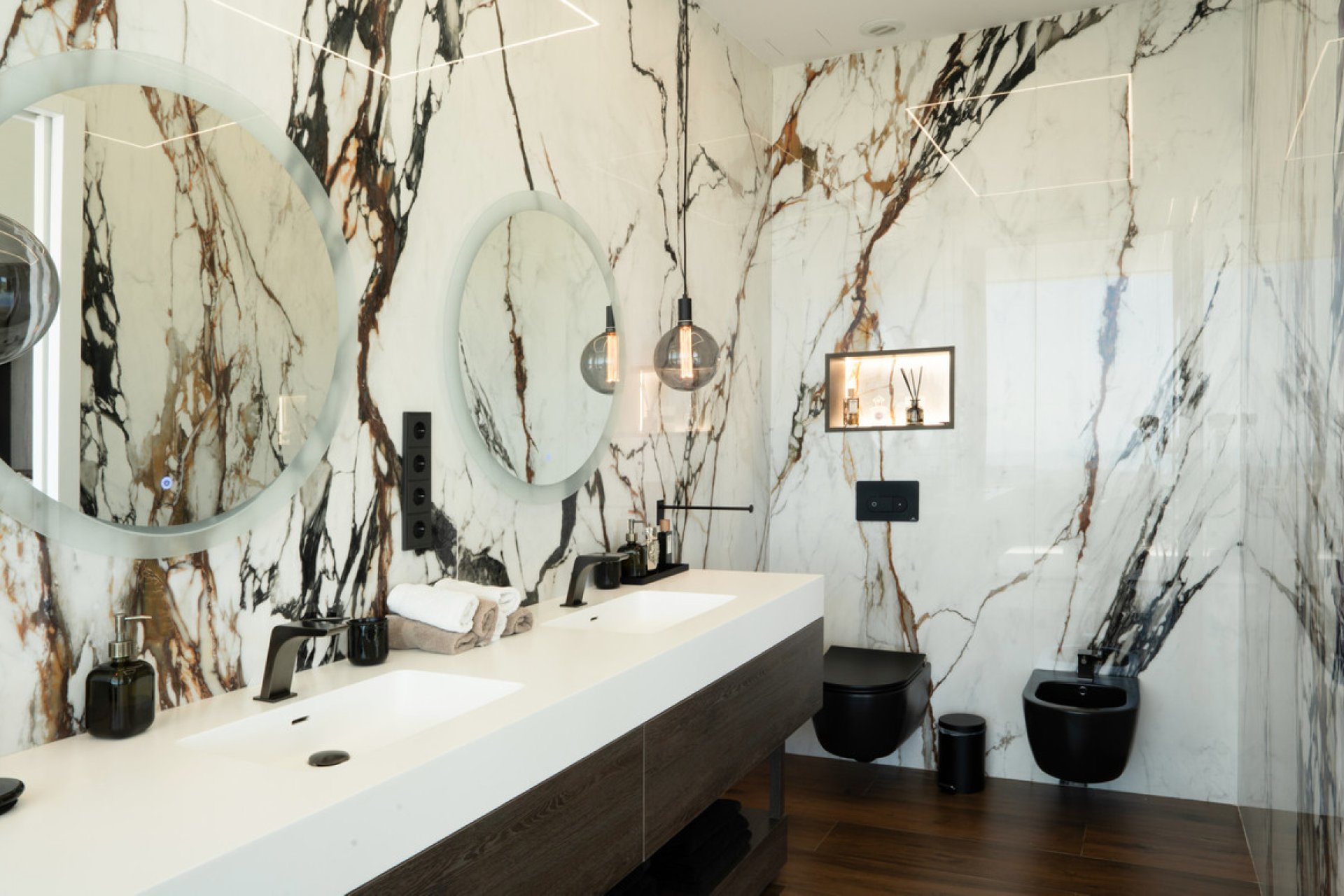 Resale - House - Detached Villa - Benahavís - Benahavís Centro