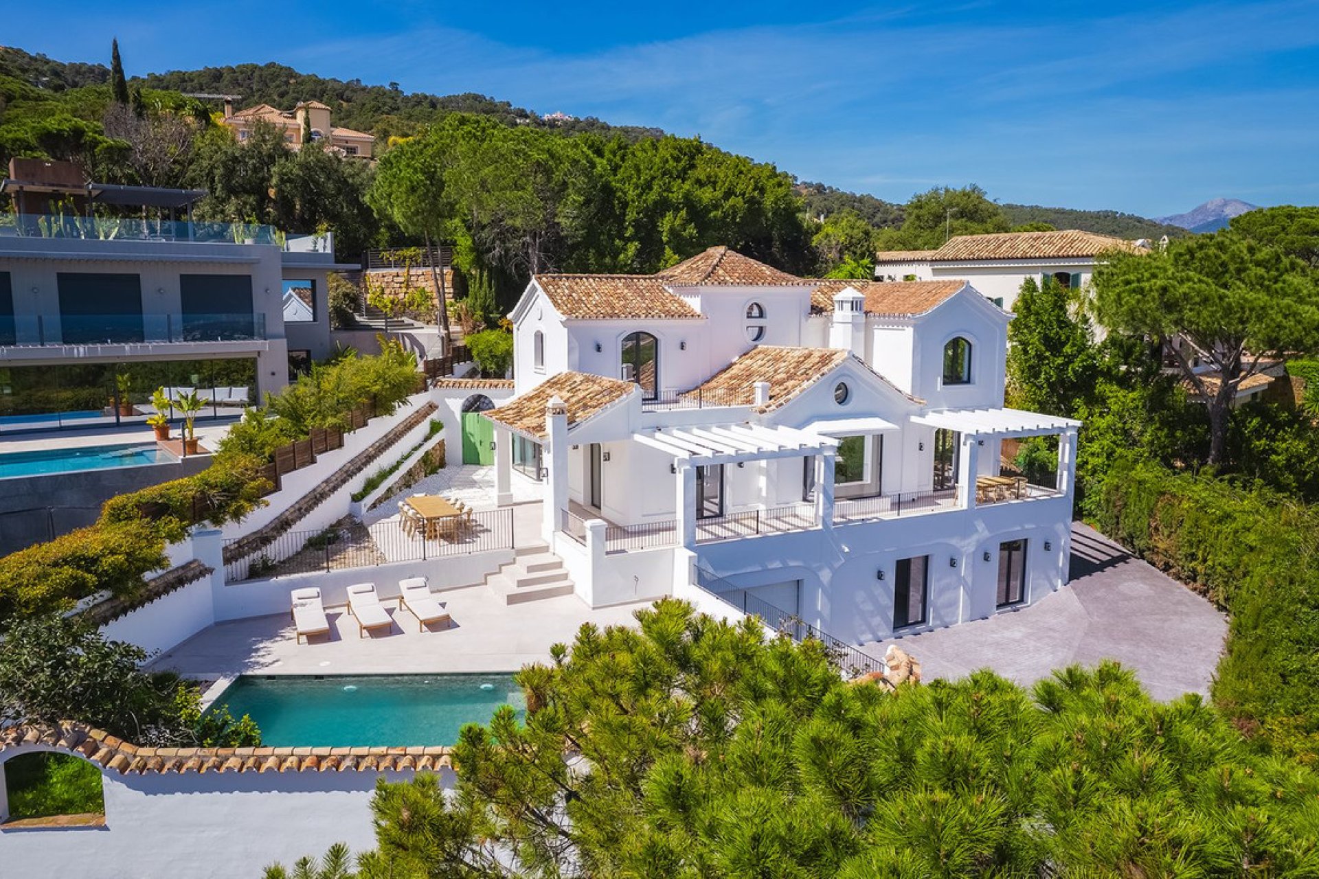 Resale - House - Detached Villa - Benahavís - El Madroñal