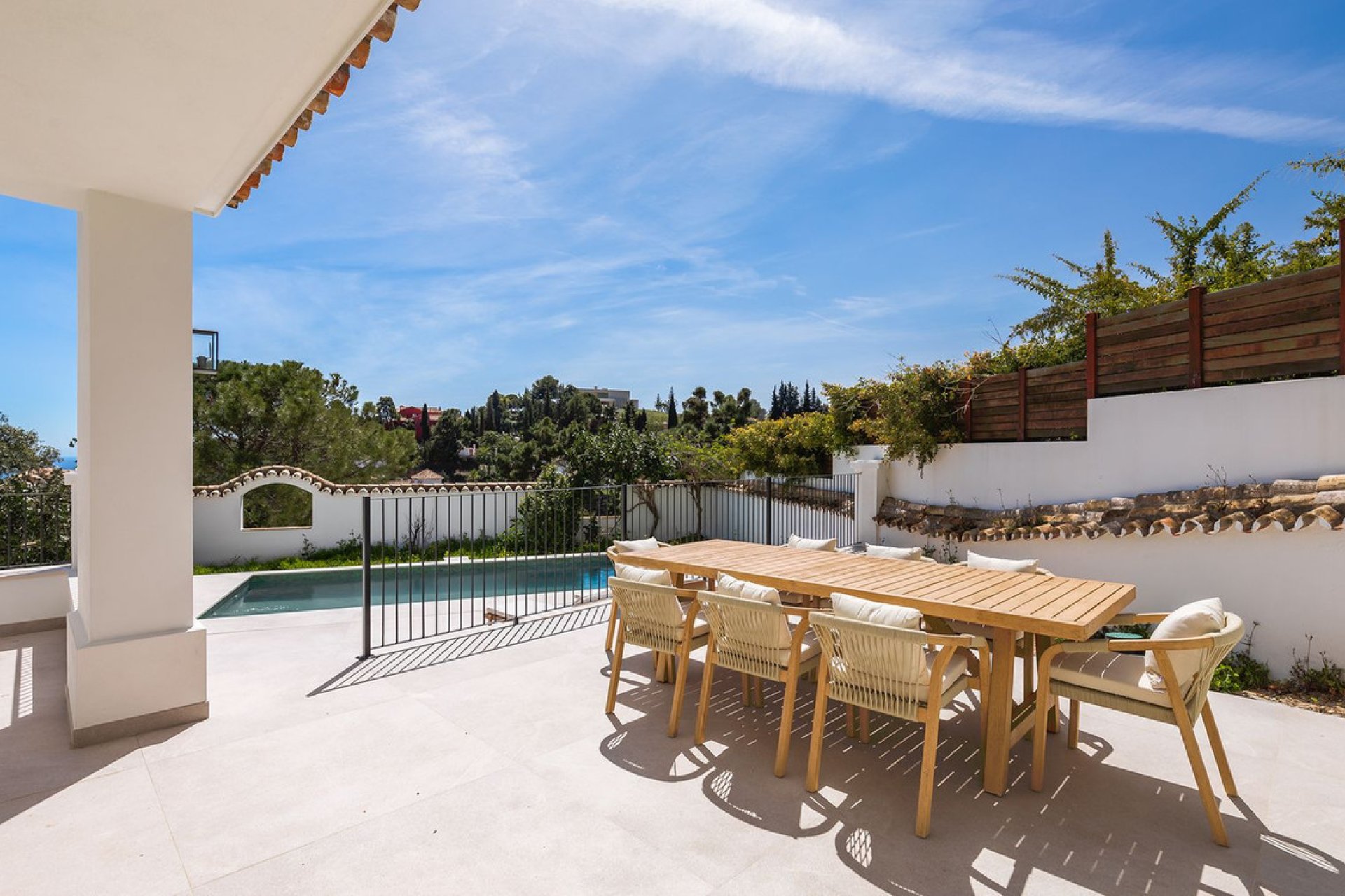 Resale - House - Detached Villa - Benahavís - El Madroñal