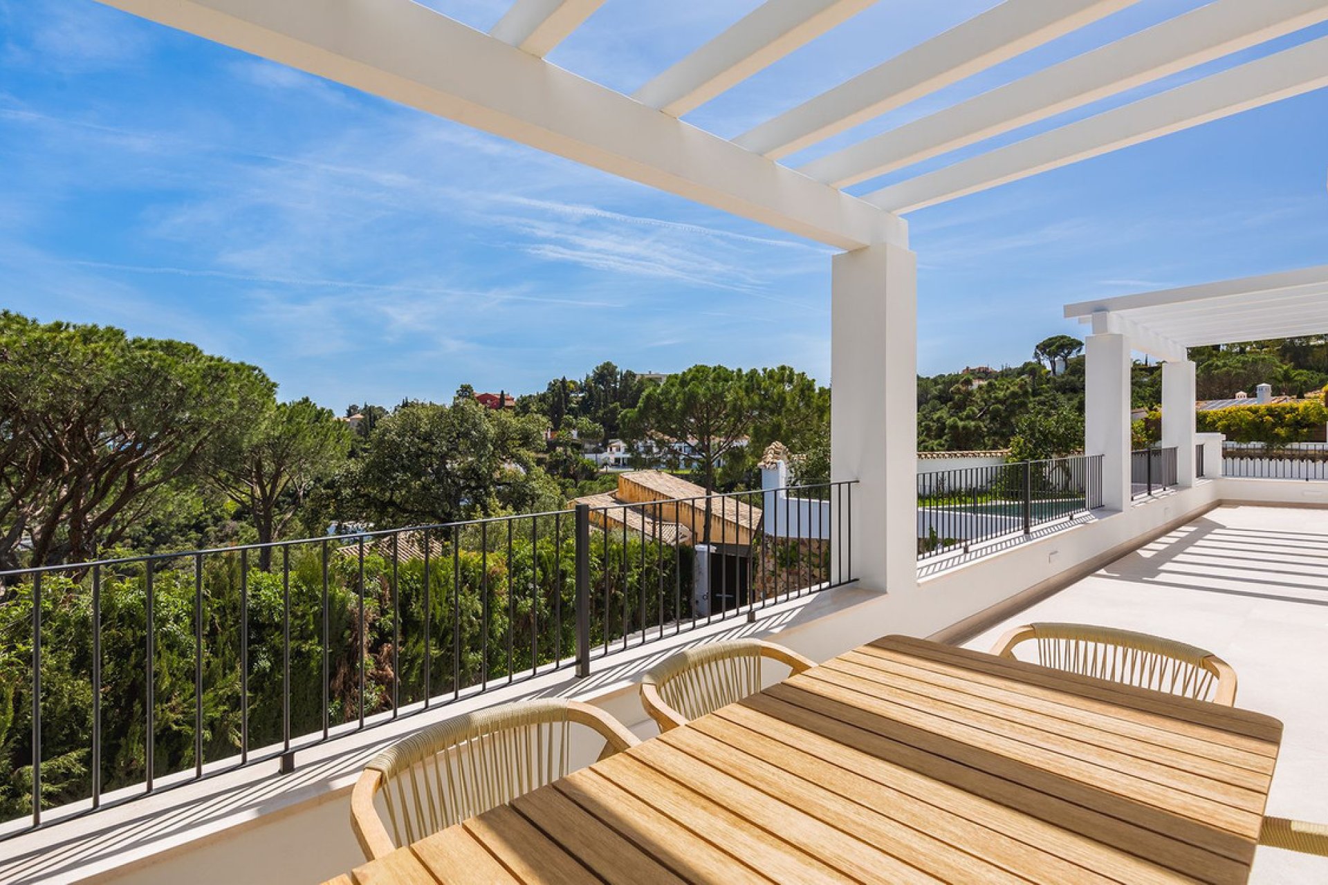 Resale - House - Detached Villa - Benahavís - El Madroñal