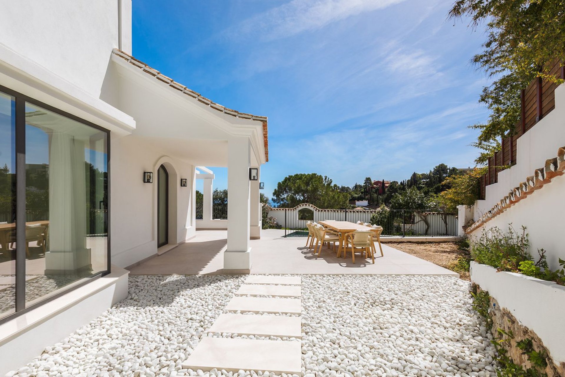 Resale - House - Detached Villa - Benahavís - El Madroñal