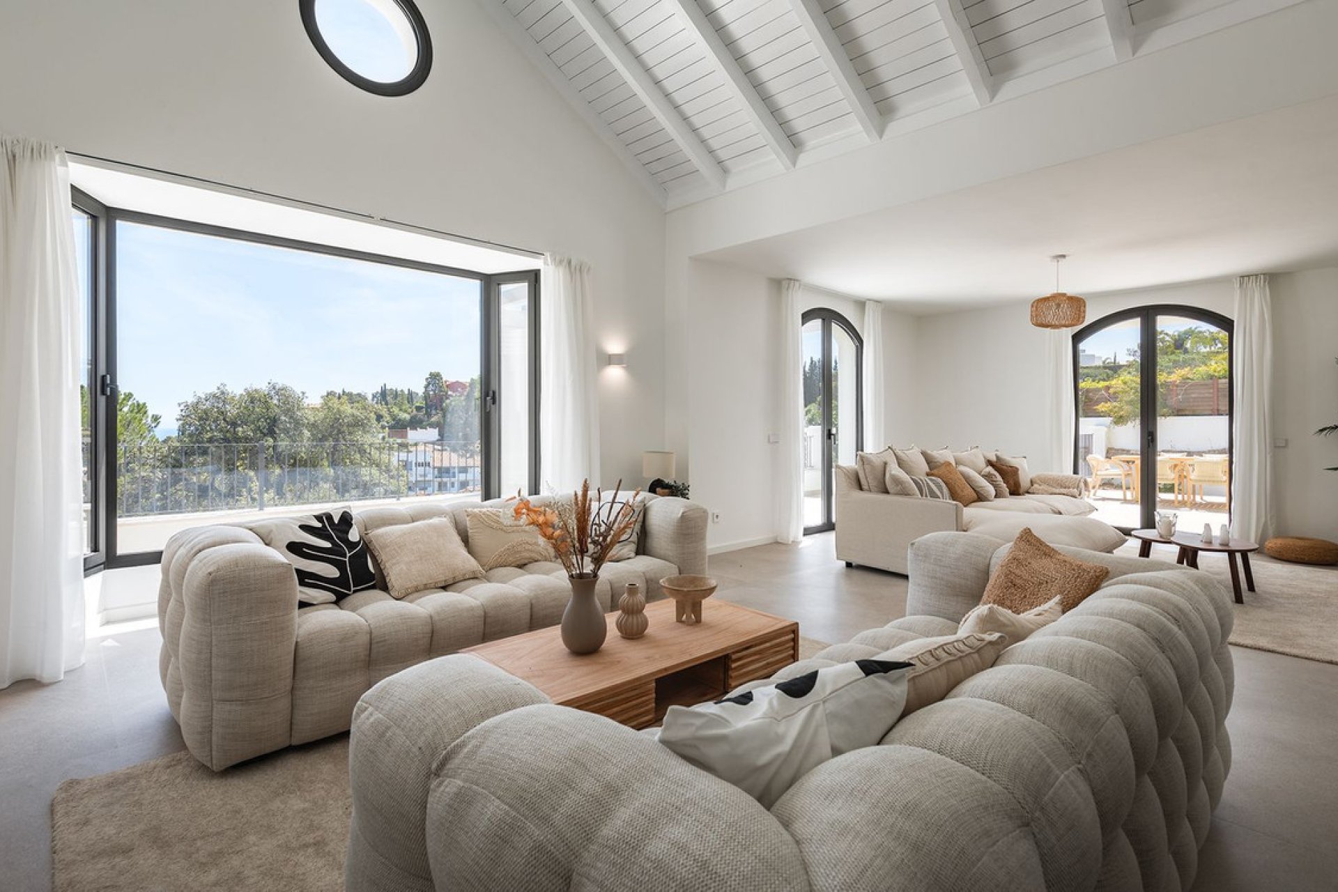 Resale - House - Detached Villa - Benahavís - El Madroñal