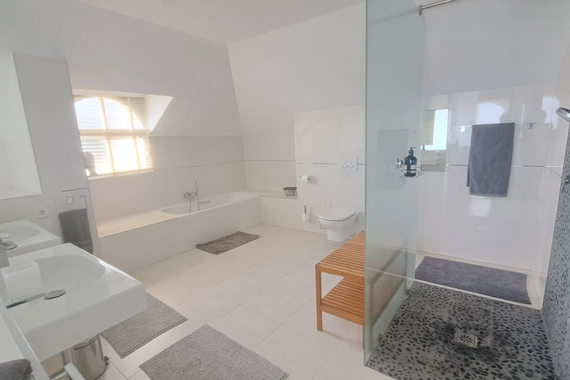 Resale - House - Detached Villa - Benahavís - La Quinta