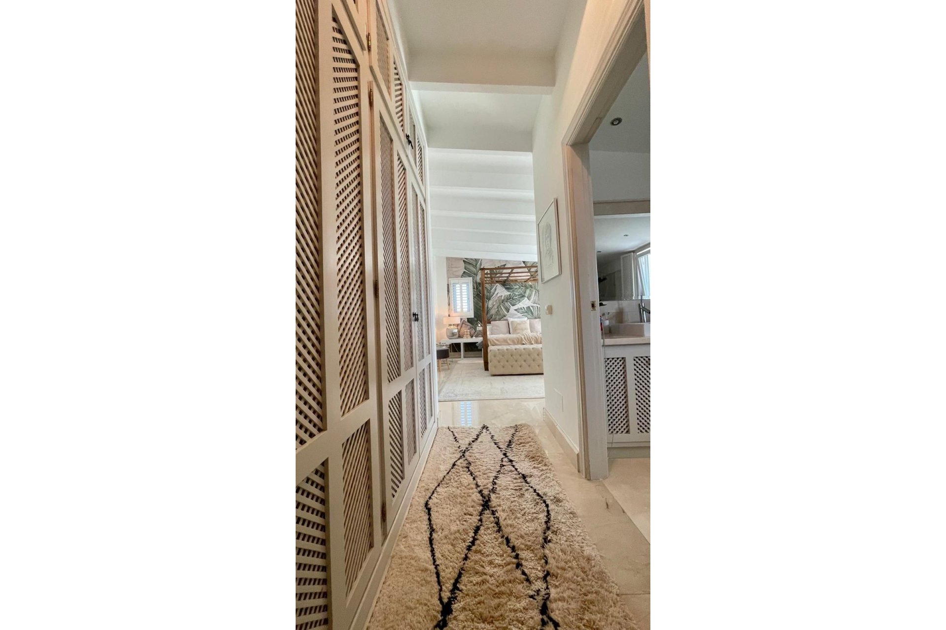 Resale - House - Detached Villa - Benahavís - La Quinta