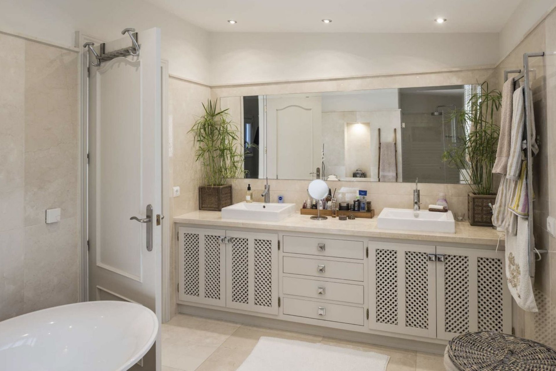 Resale - House - Detached Villa - Benahavís - La Quinta