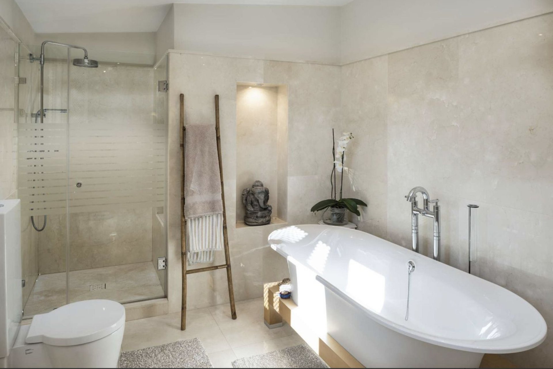 Resale - House - Detached Villa - Benahavís - La Quinta