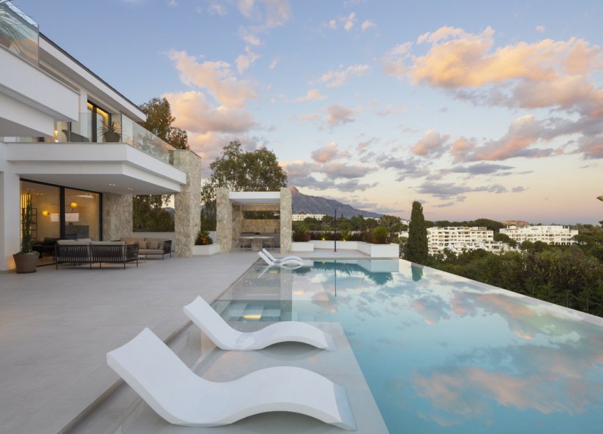 Resale - House - Detached Villa - Benahavís - La Quinta