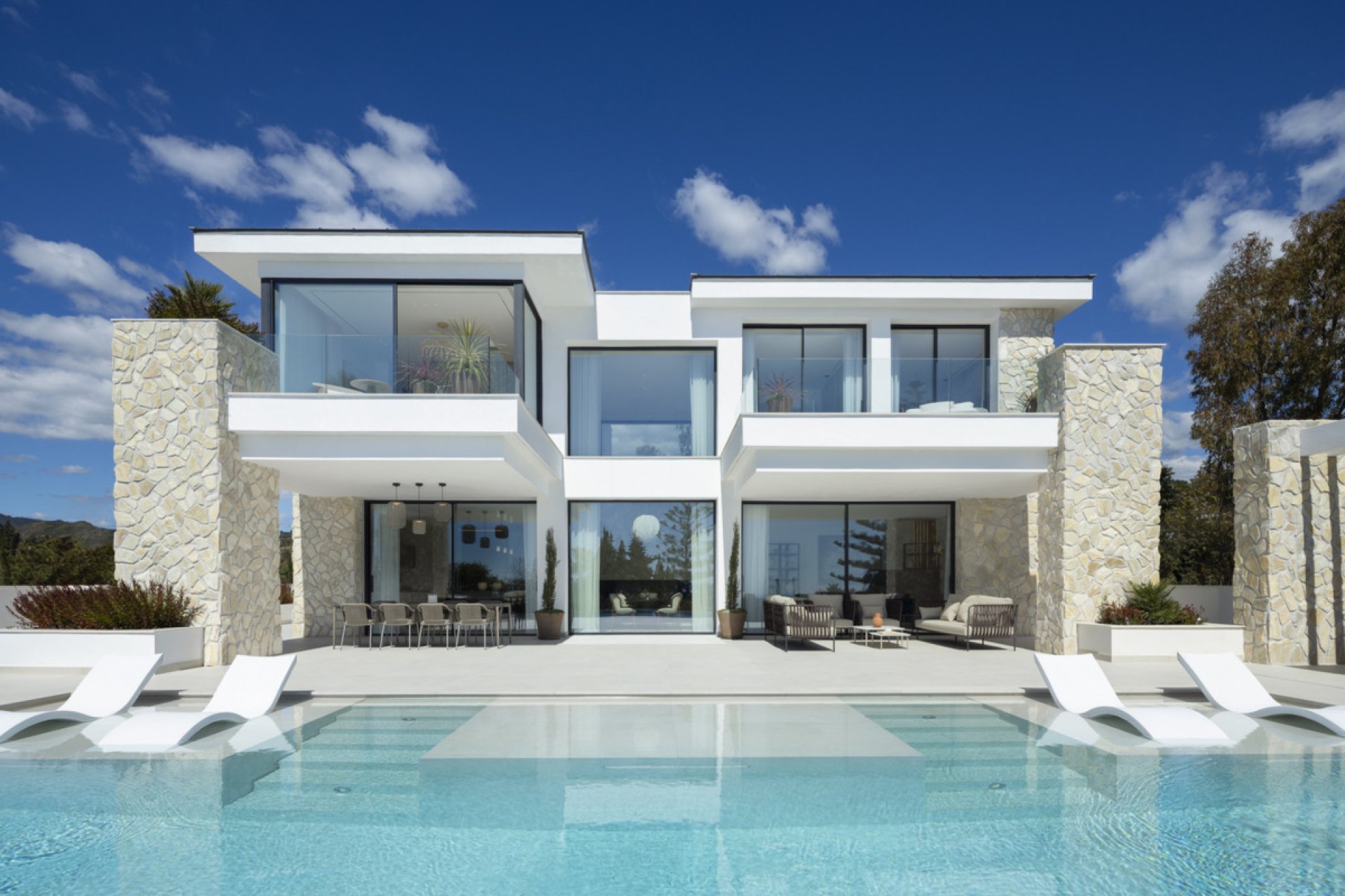 Resale - House - Detached Villa - Benahavís - La Quinta