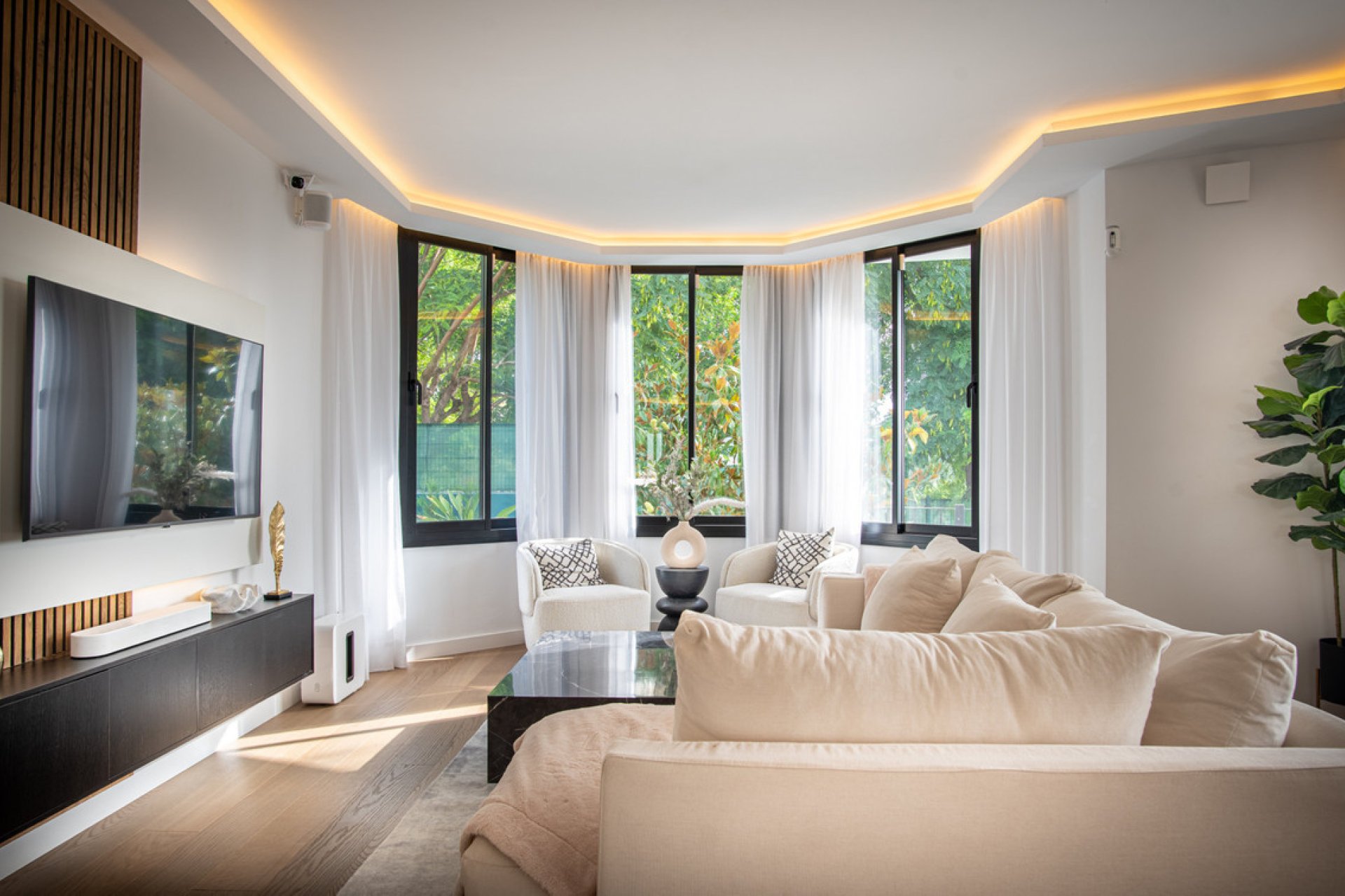 Resale - House - Detached Villa - Benahavís - La Quinta