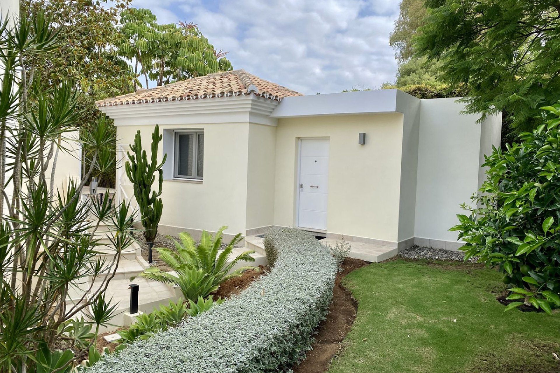 Resale - House - Detached Villa - Benahavís - La Quinta