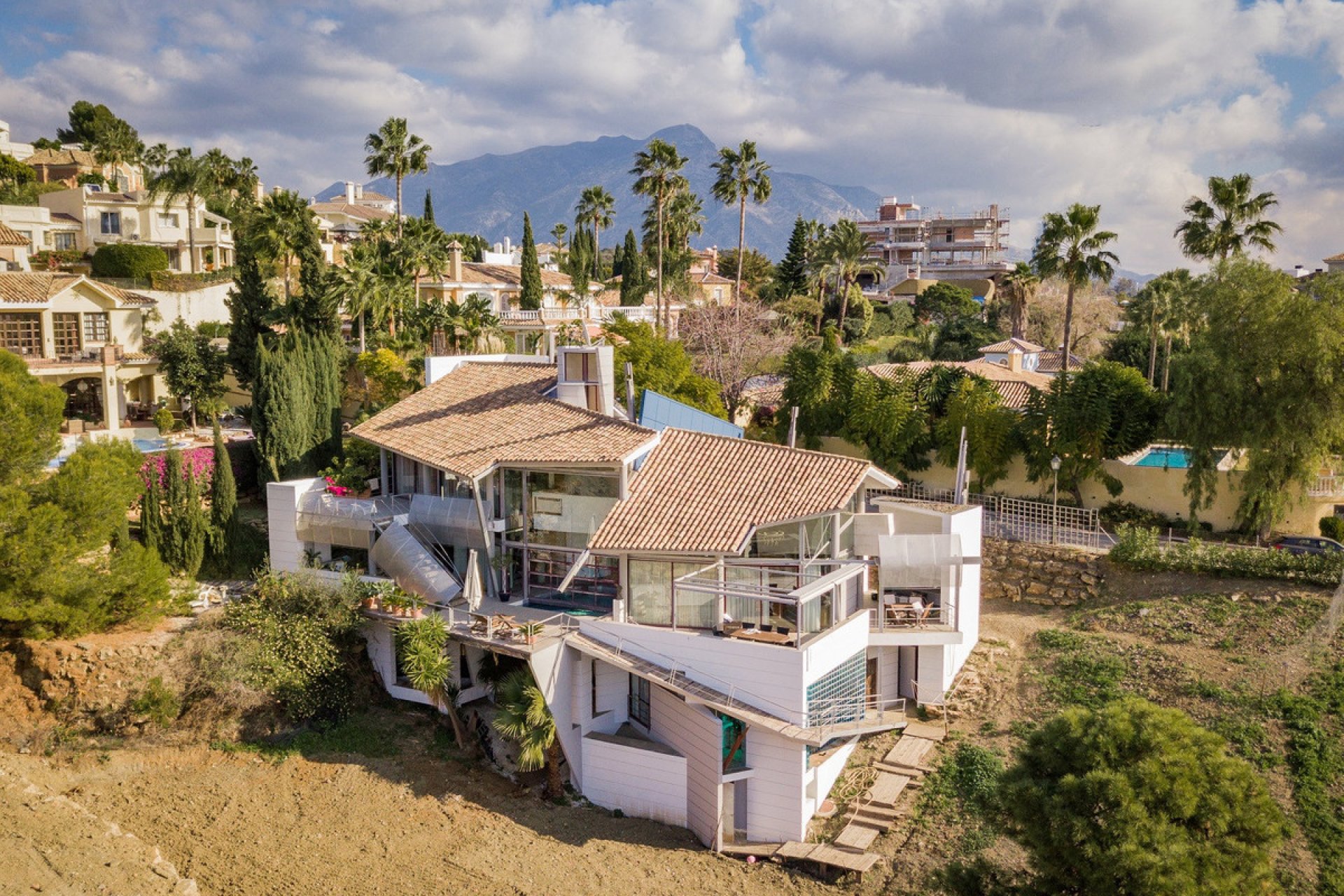 Resale - House - Detached Villa - Benahavís - La Quinta