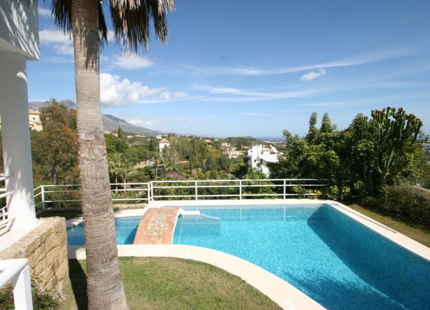 Resale - House - Detached Villa - Benahavís - La Quinta