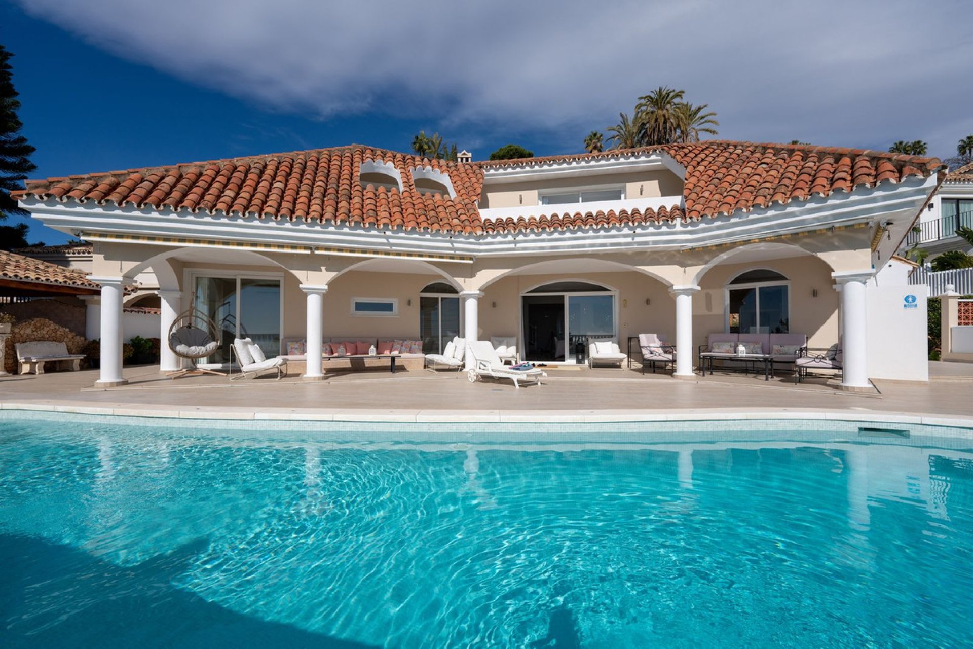 Resale - House - Detached Villa - Benahavís - La Quinta