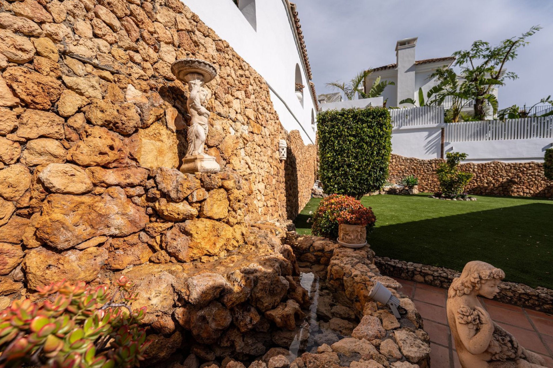 Resale - House - Detached Villa - Benahavís - La Quinta