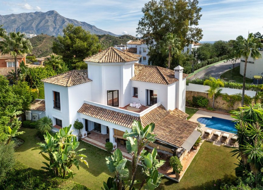 Resale - House - Detached Villa - Benahavís - La Quinta