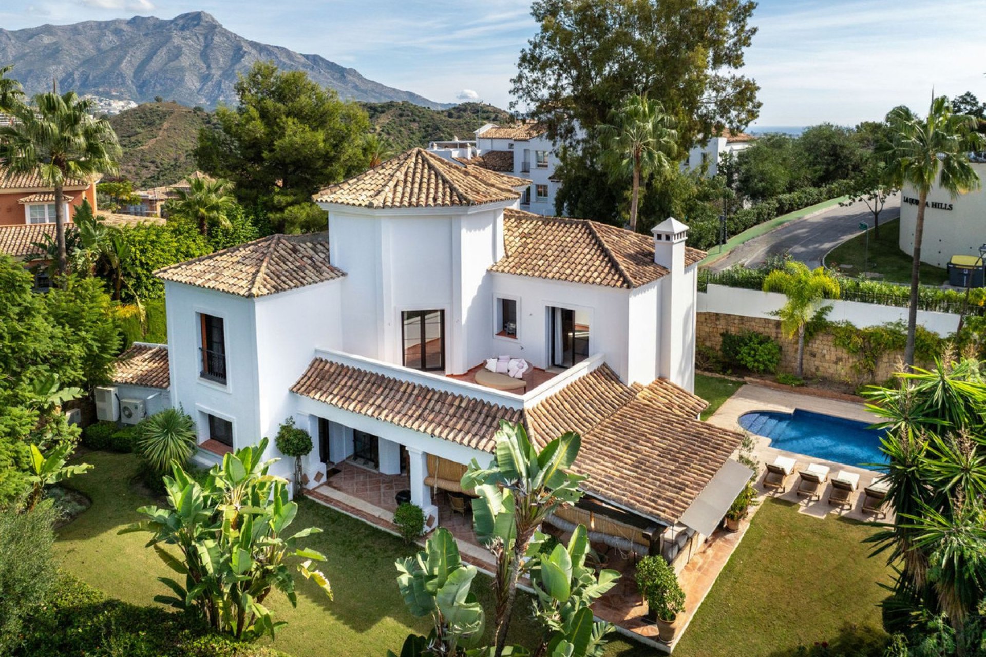 Resale - House - Detached Villa - Benahavís - La Quinta