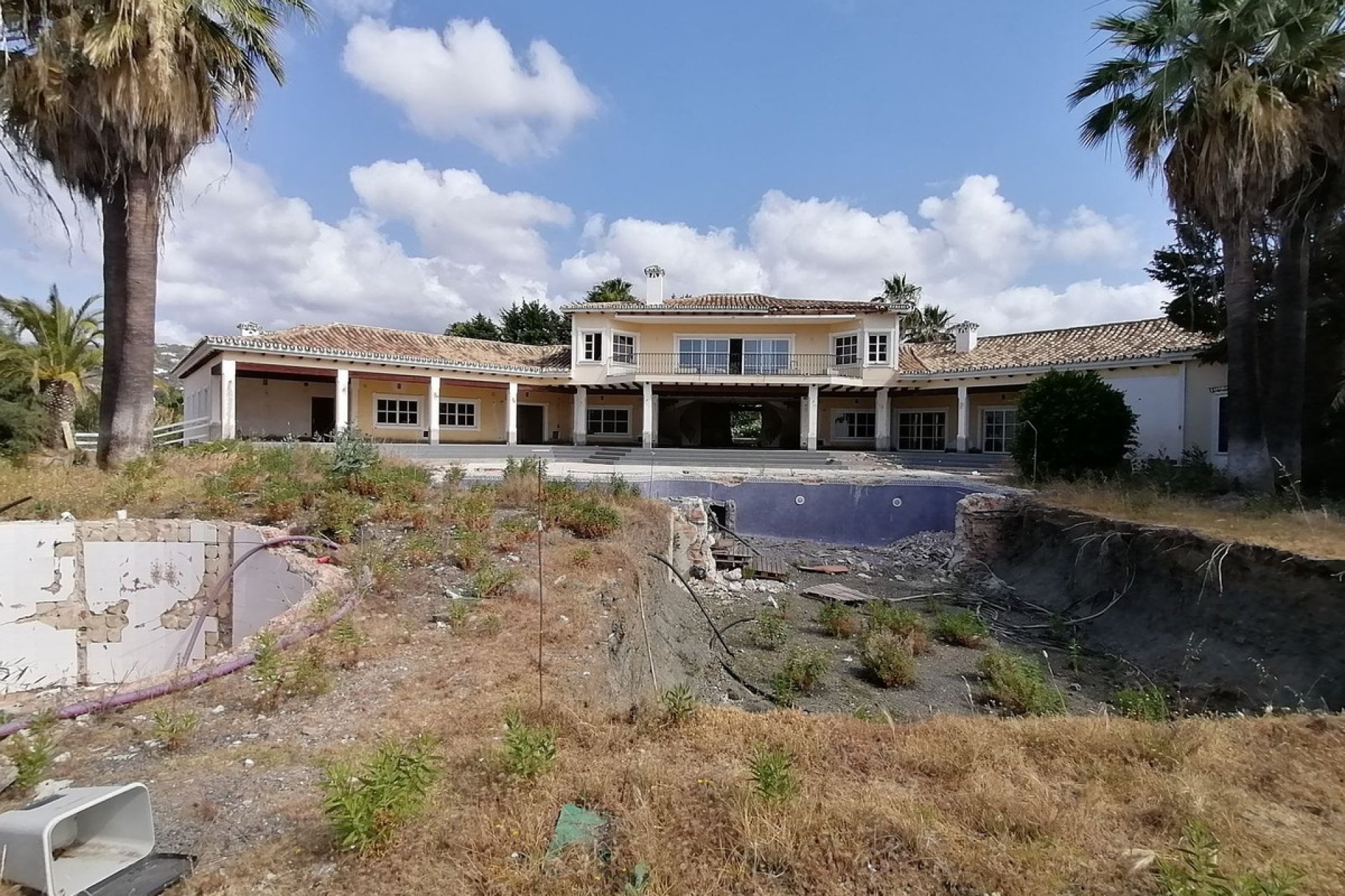 Resale - House - Detached Villa - Benahavís - La Quinta