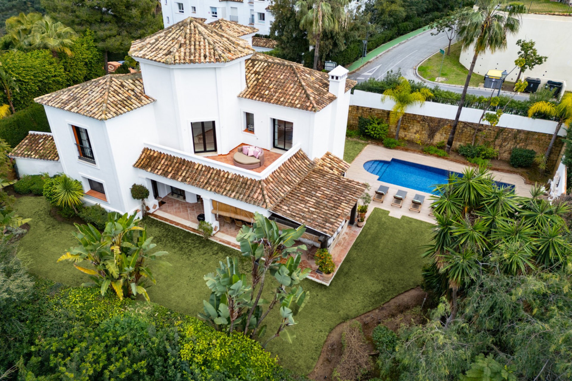 Resale - House - Detached Villa - Benahavís - La Quinta