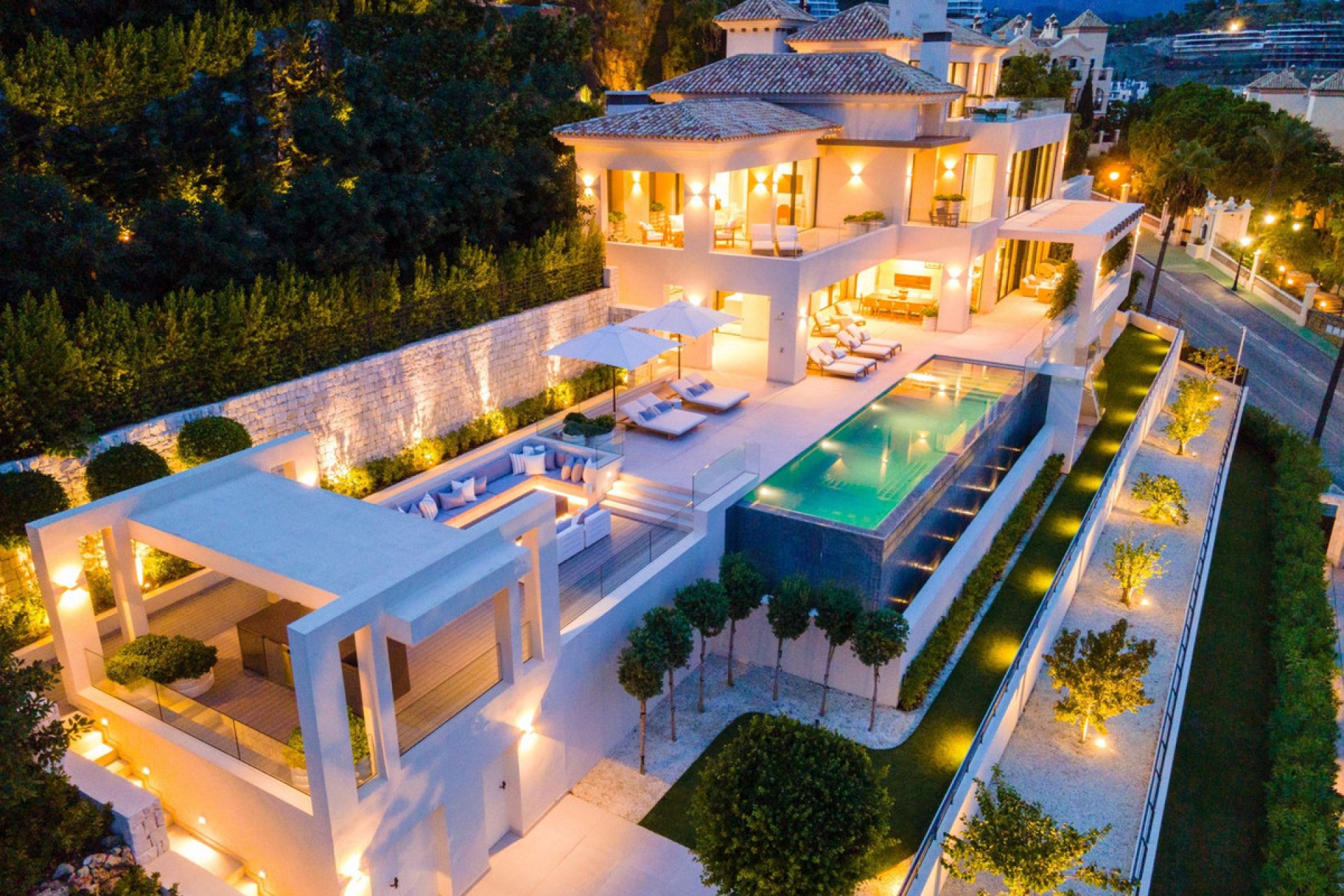 Resale - House - Detached Villa - Benahavís - La Quinta