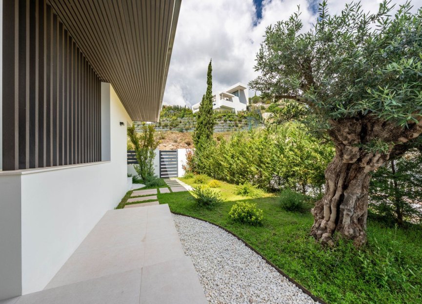 Resale - House - Detached Villa - Benahavís - La Quinta