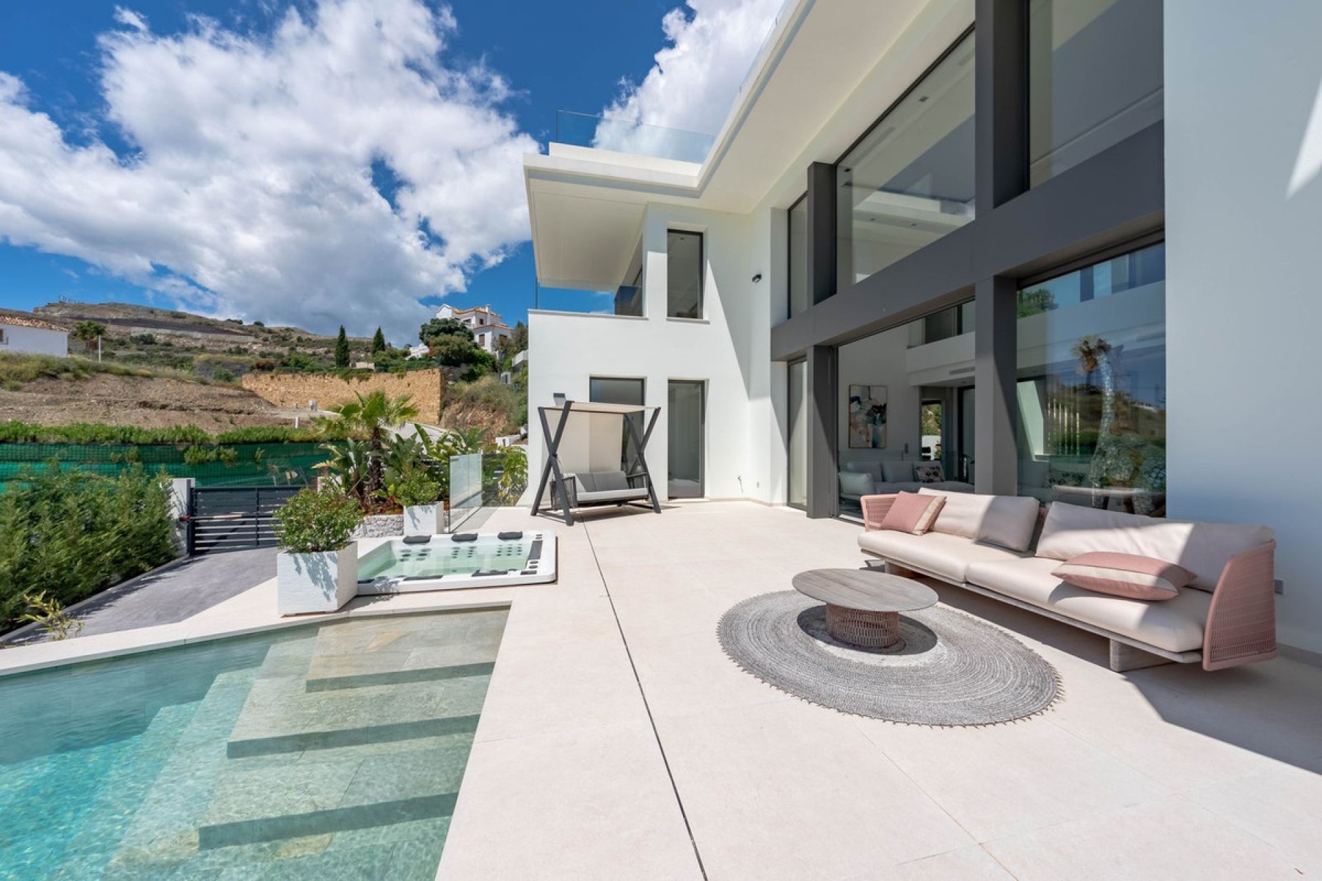 Resale - House - Detached Villa - Benahavís - La Quinta