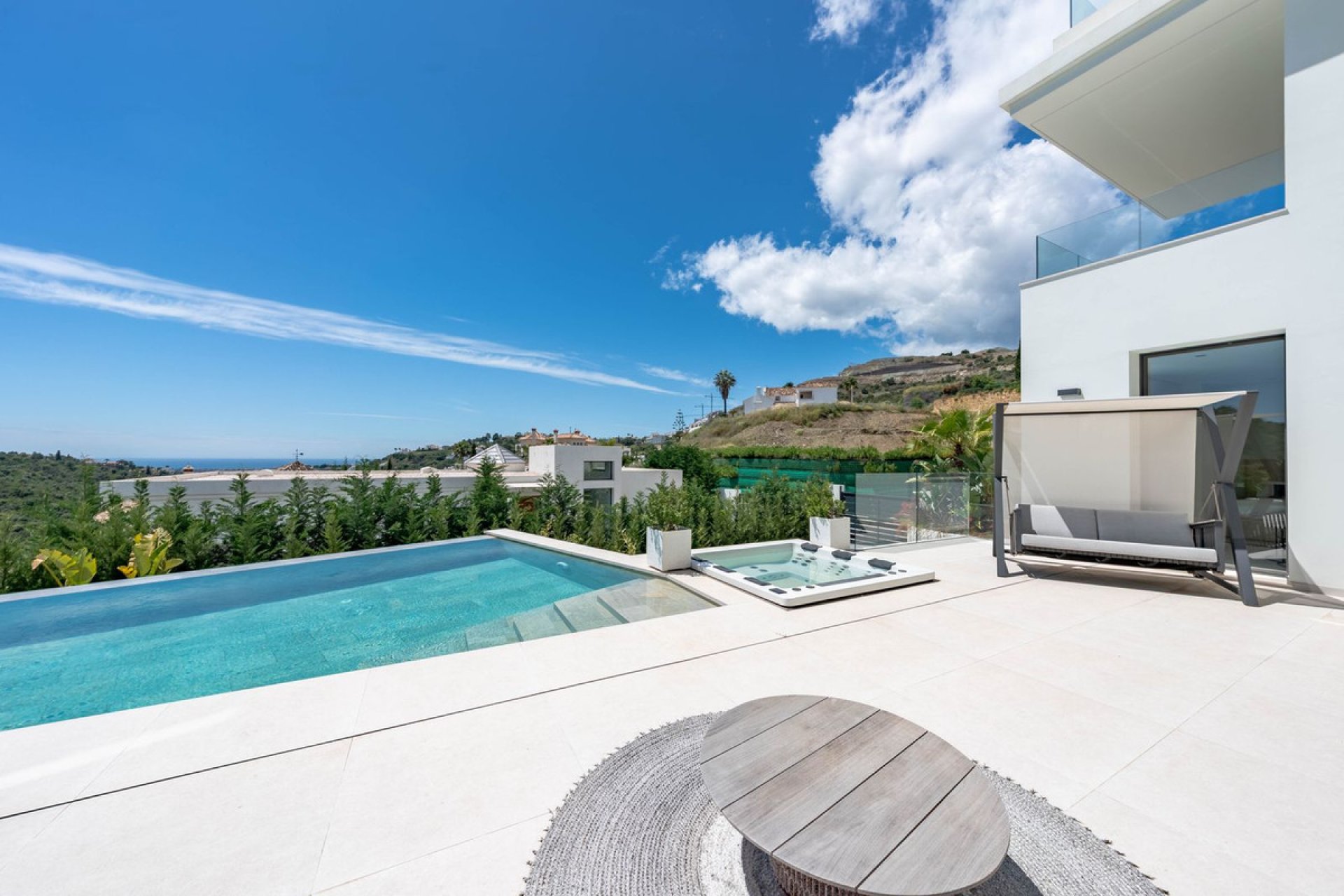 Resale - House - Detached Villa - Benahavís - La Quinta