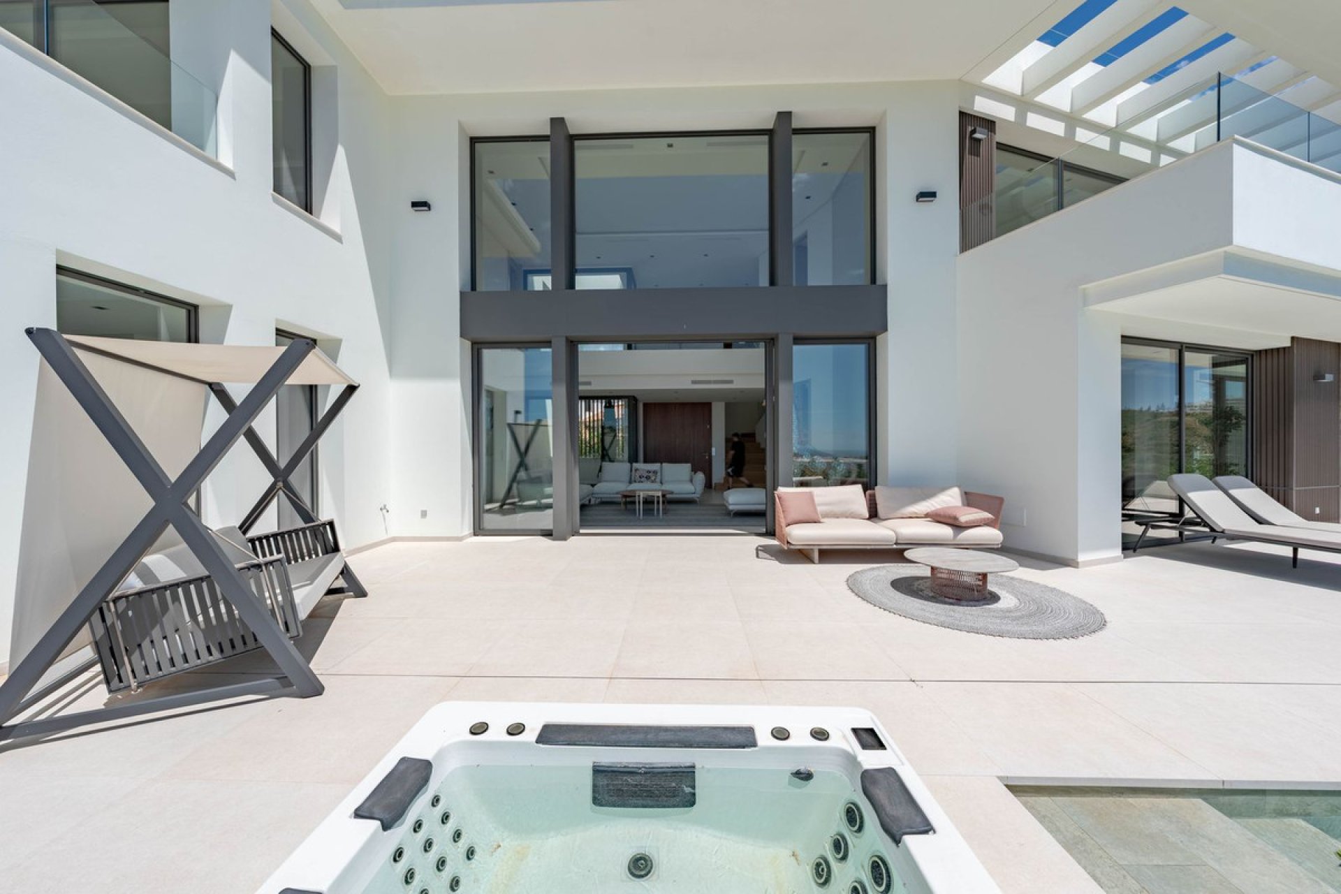 Resale - House - Detached Villa - Benahavís - La Quinta