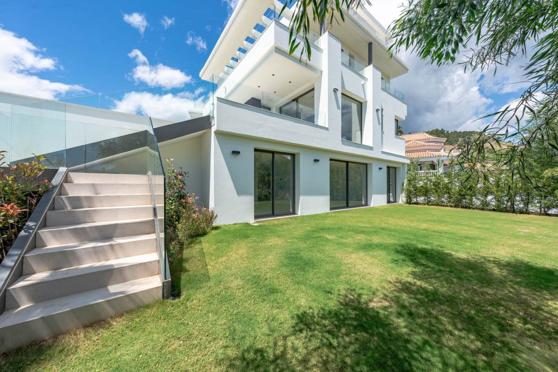 Resale - House - Detached Villa - Benahavís - La Quinta