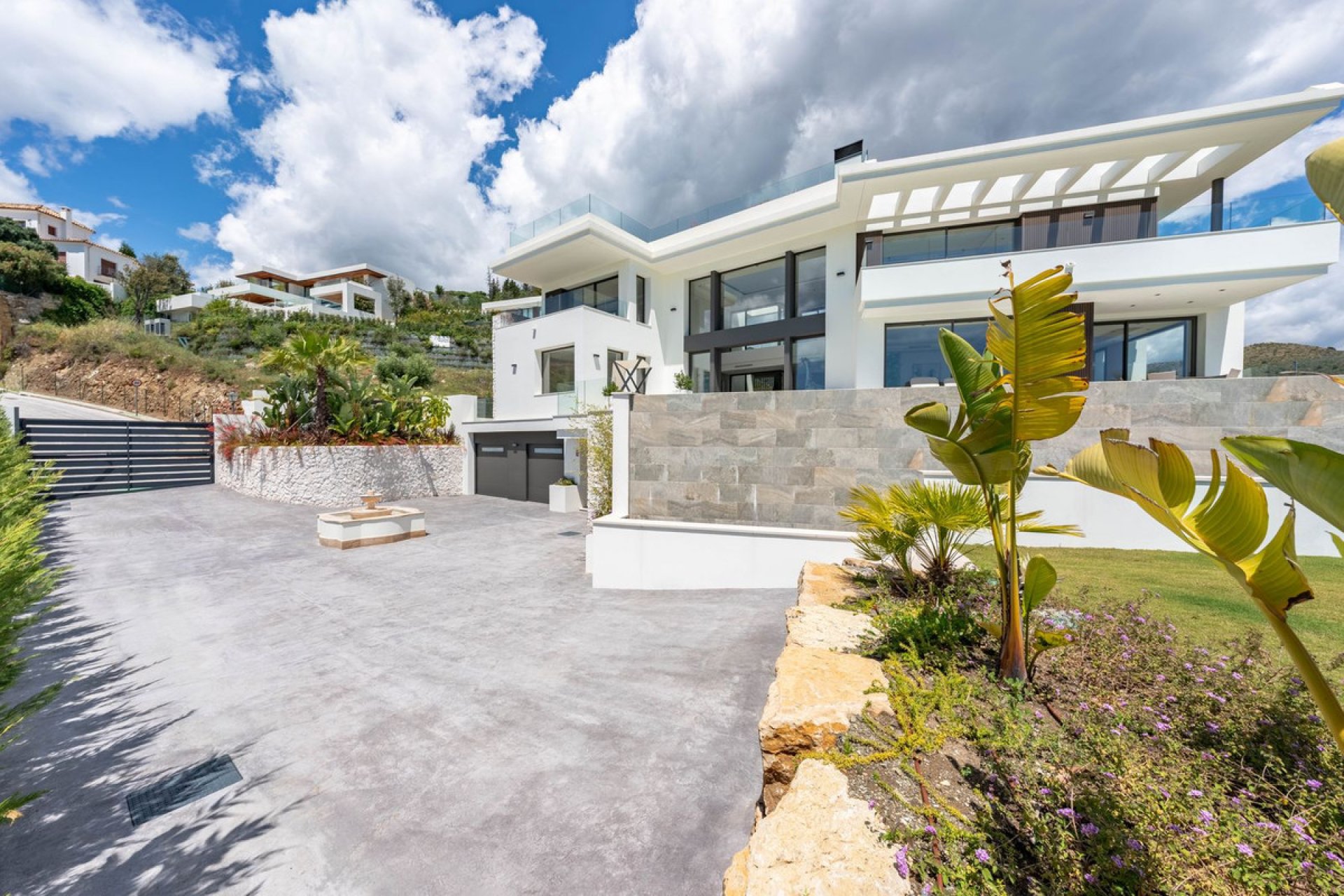 Resale - House - Detached Villa - Benahavís - La Quinta