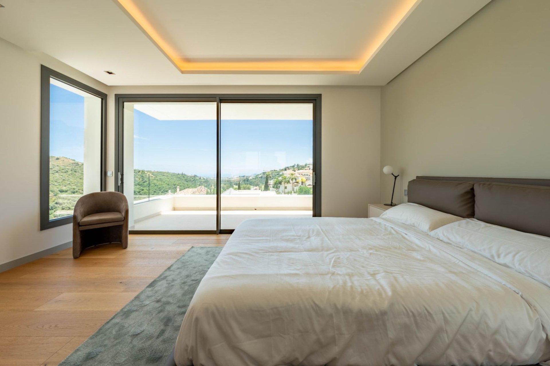 Resale - House - Detached Villa - Benahavís - La Quinta