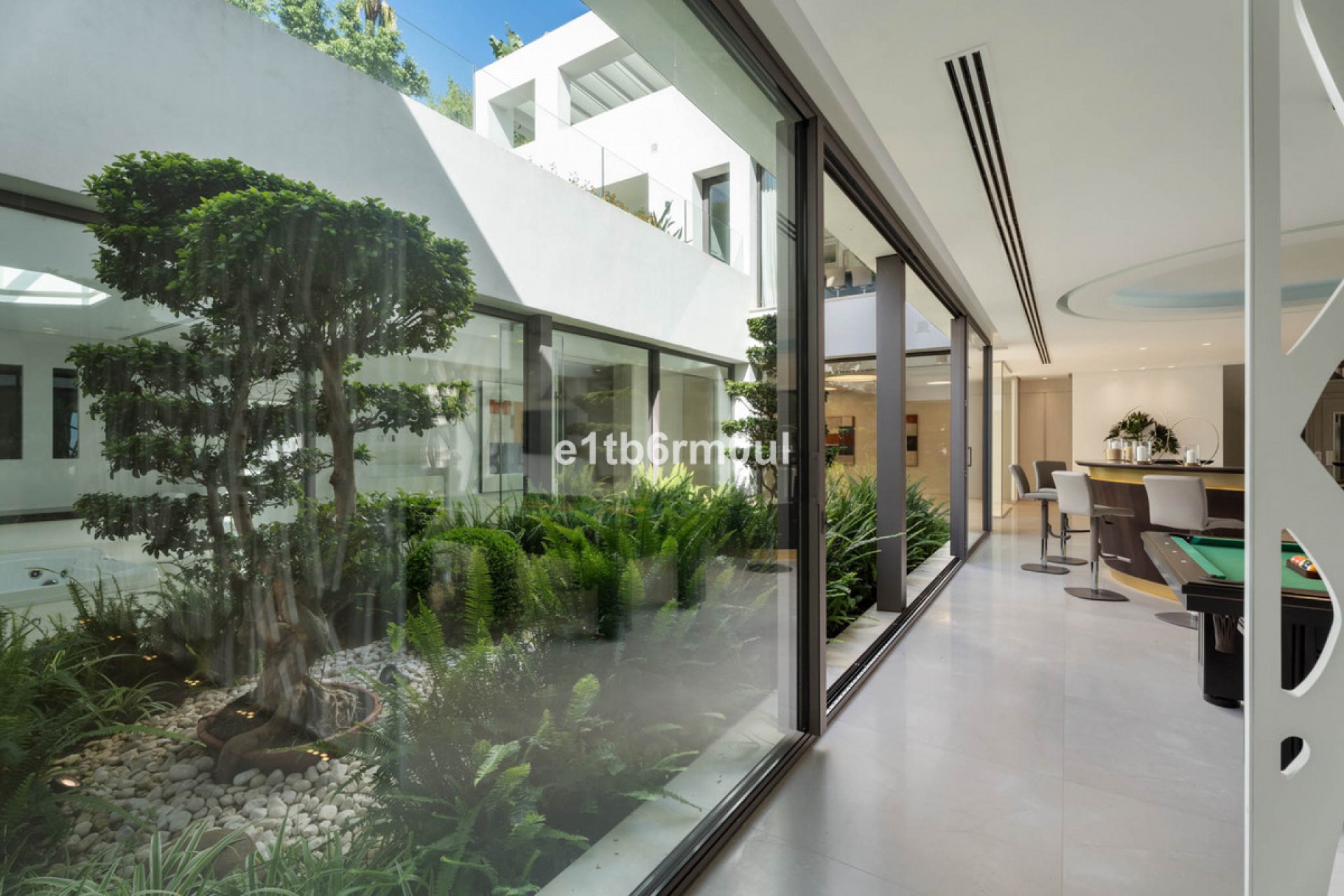 Resale - House - Detached Villa - Benahavís - La Quinta