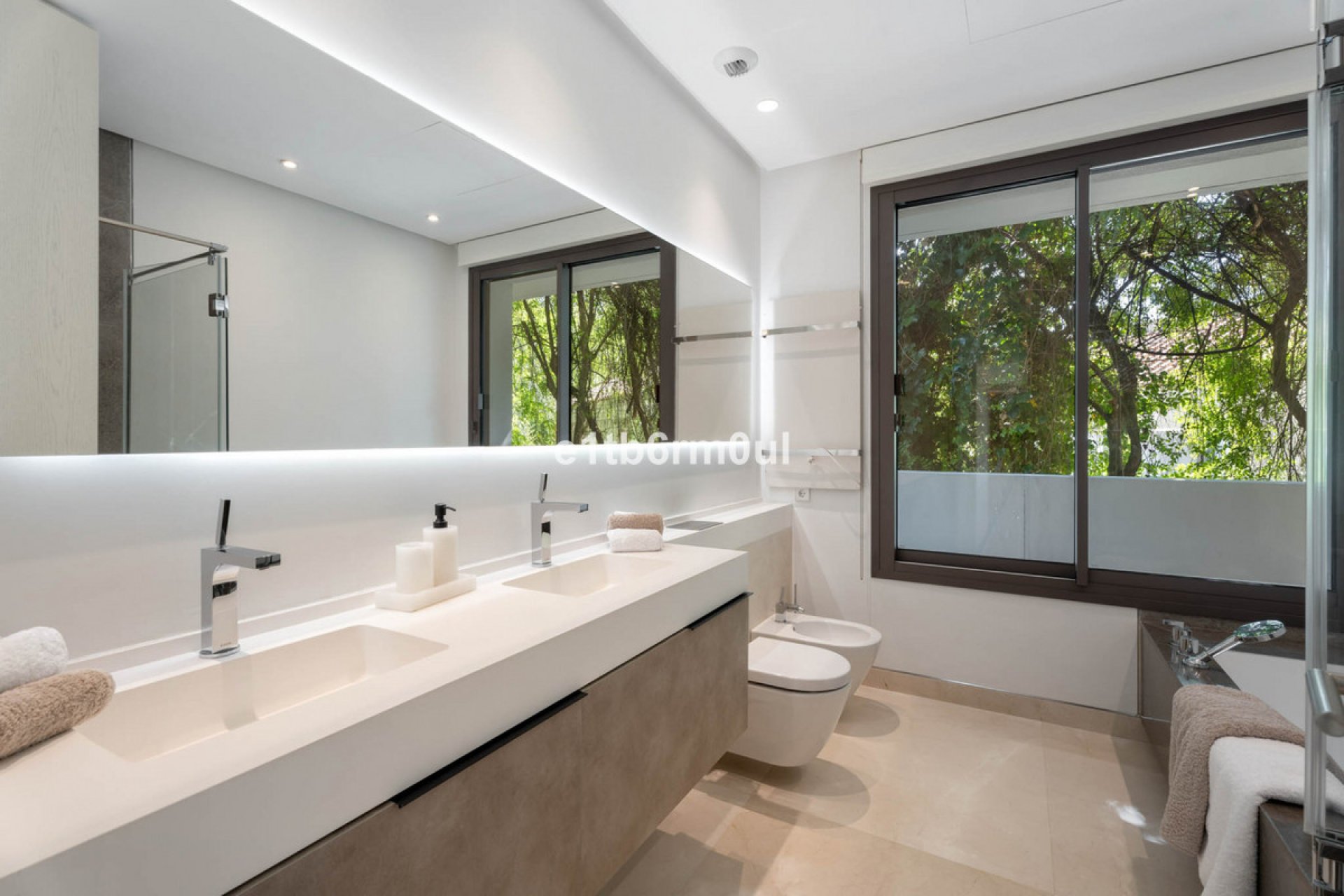 Resale - House - Detached Villa - Benahavís - La Quinta