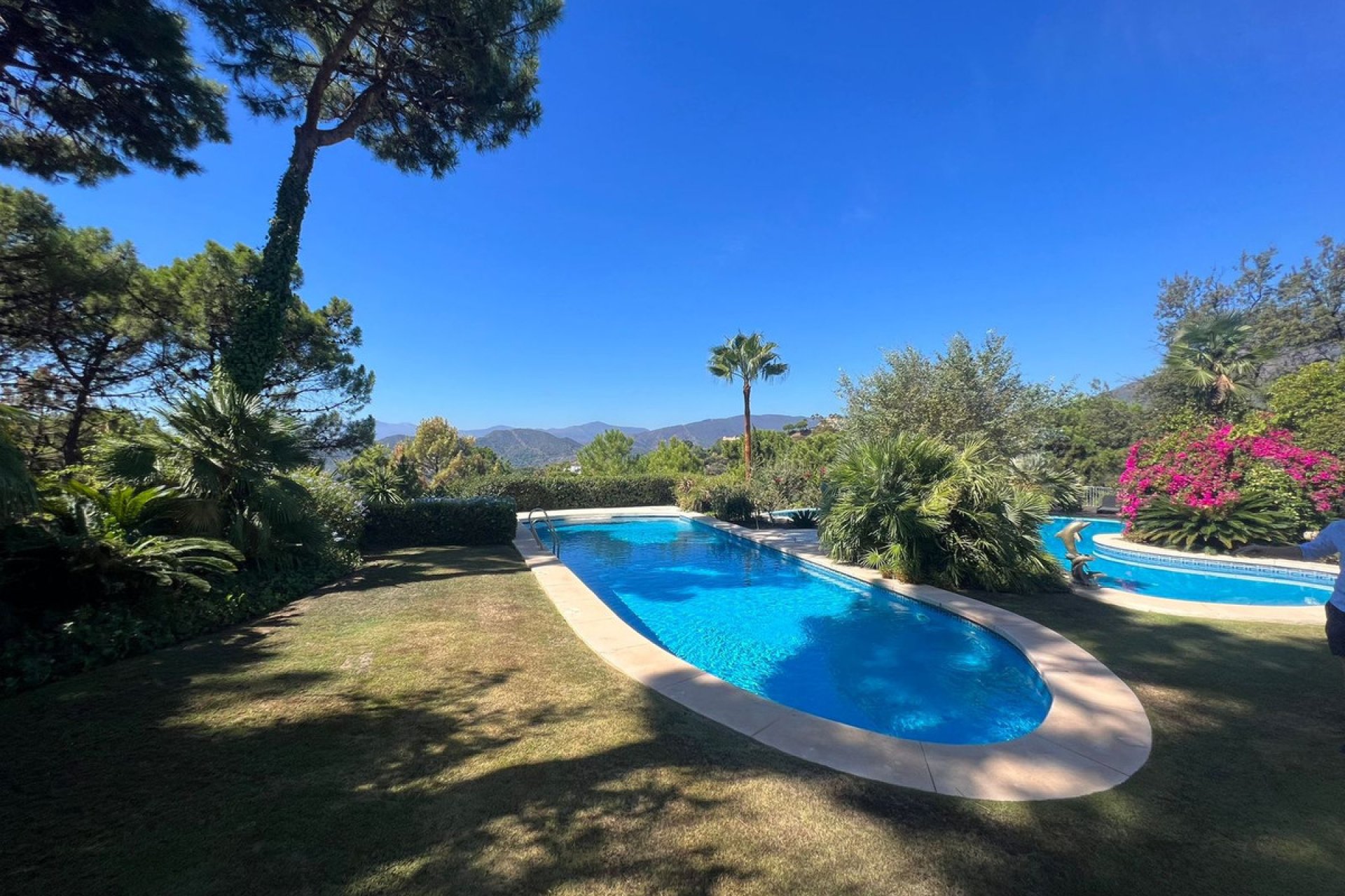 Resale - House - Detached Villa - Benahavís - La Zagaleta