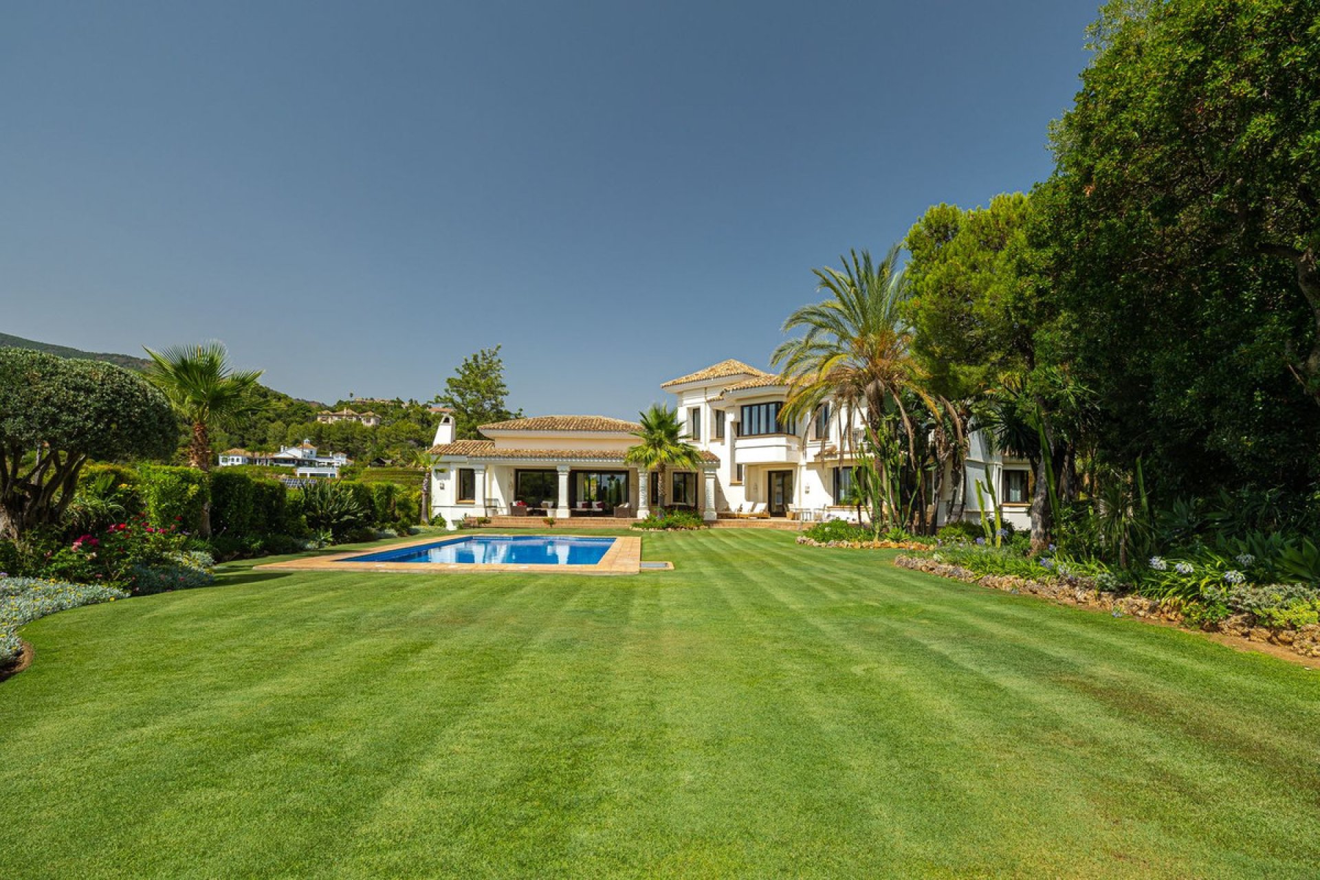 Resale - House - Detached Villa - Benahavís - La Zagaleta