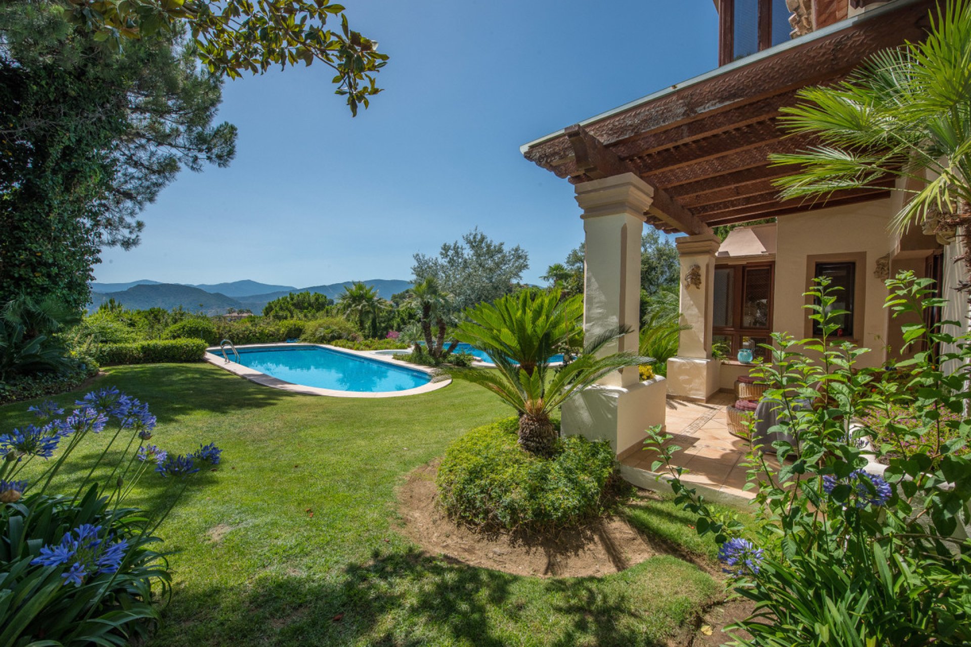 Resale - House - Detached Villa - Benahavís - La Zagaleta