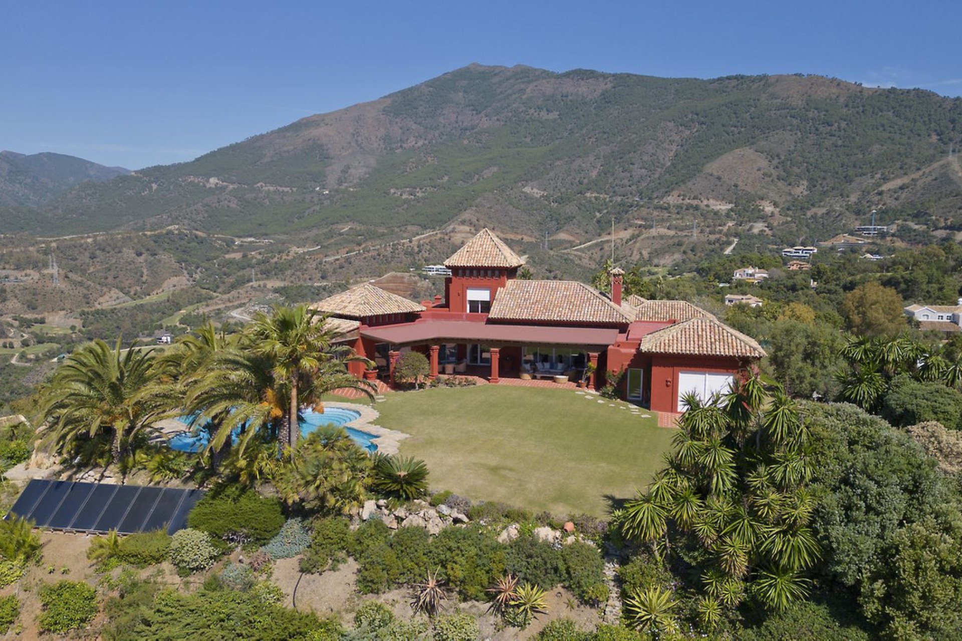 Resale - House - Detached Villa - Benahavís - La Zagaleta