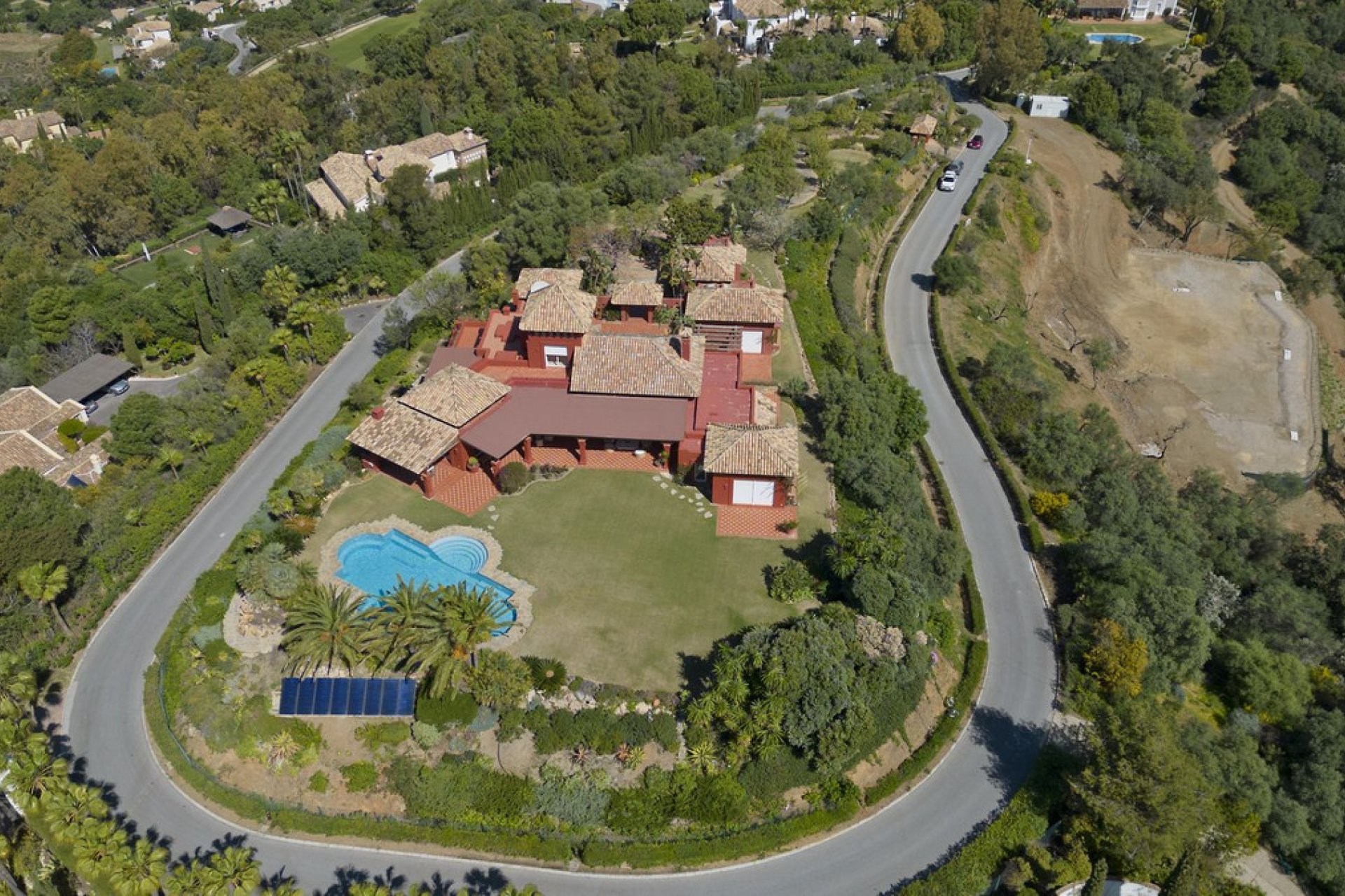 Resale - House - Detached Villa - Benahavís - La Zagaleta