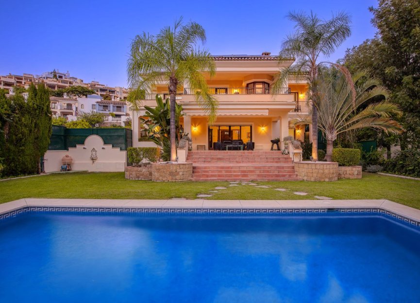 Resale - House - Detached Villa - Benahavís - Los Arqueros